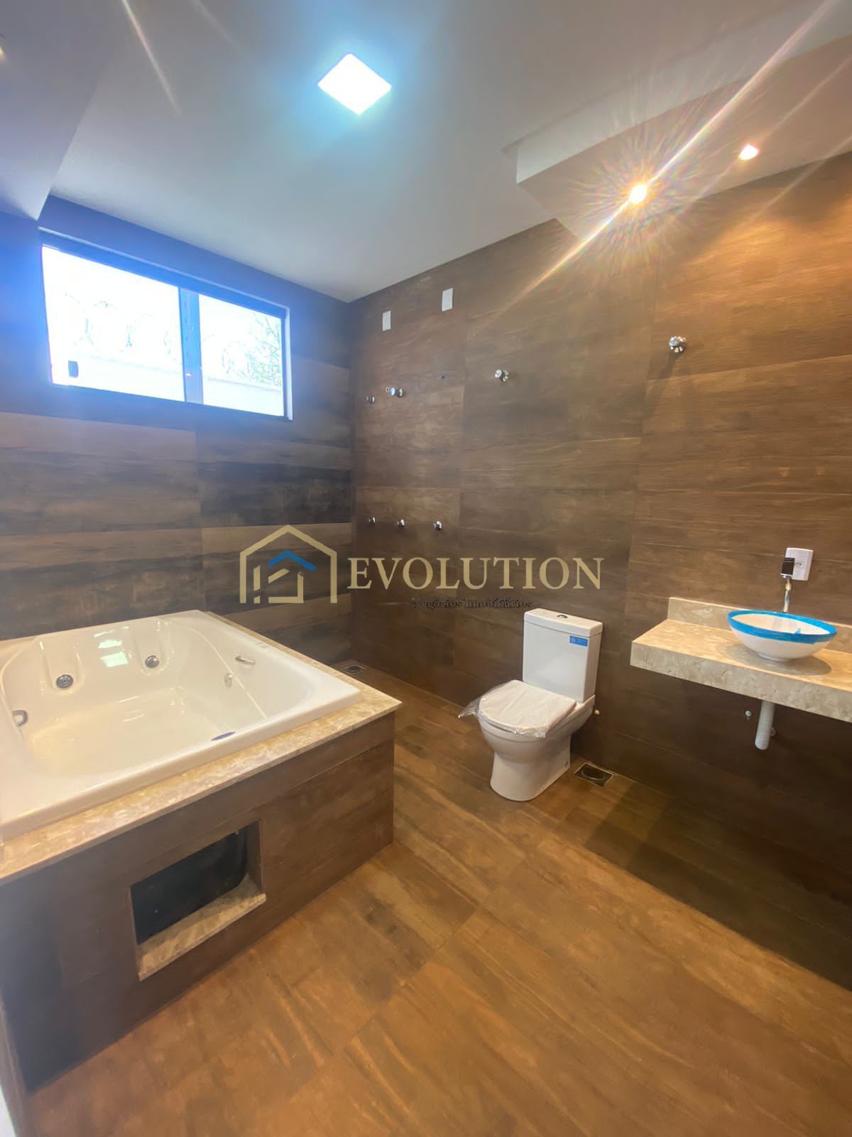 Casa à venda com 4 quartos, 230m² - Foto 9