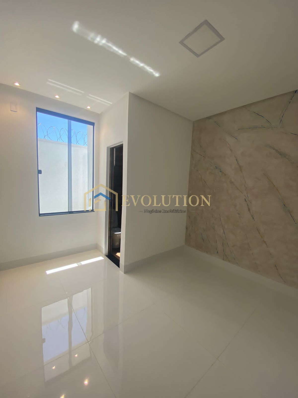 Casa à venda com 4 quartos, 230m² - Foto 7