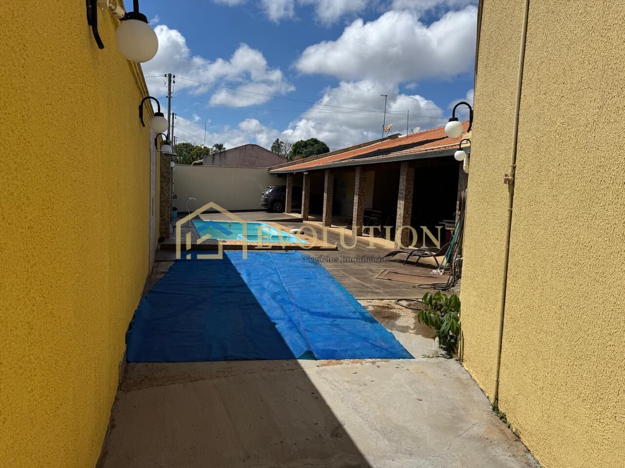 Casa à venda com 2 quartos, 300m² - Foto 28