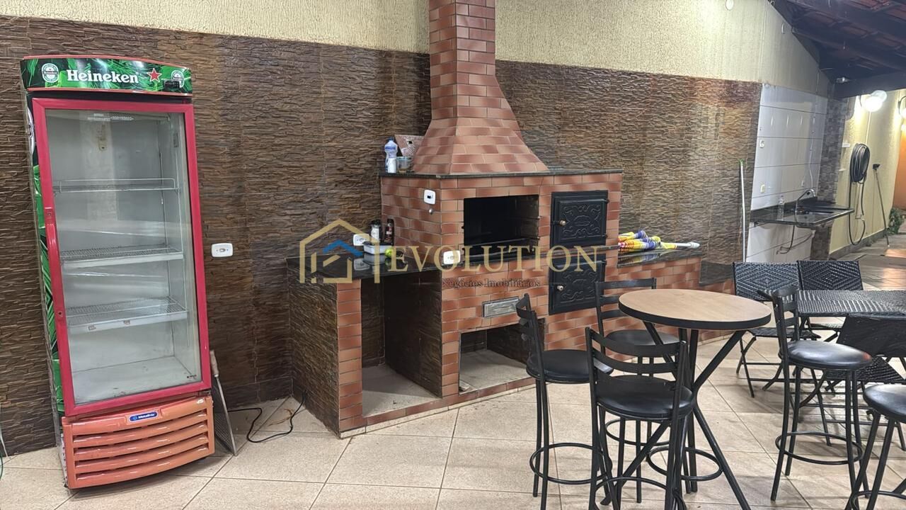 Casa à venda com 2 quartos, 300m² - Foto 29