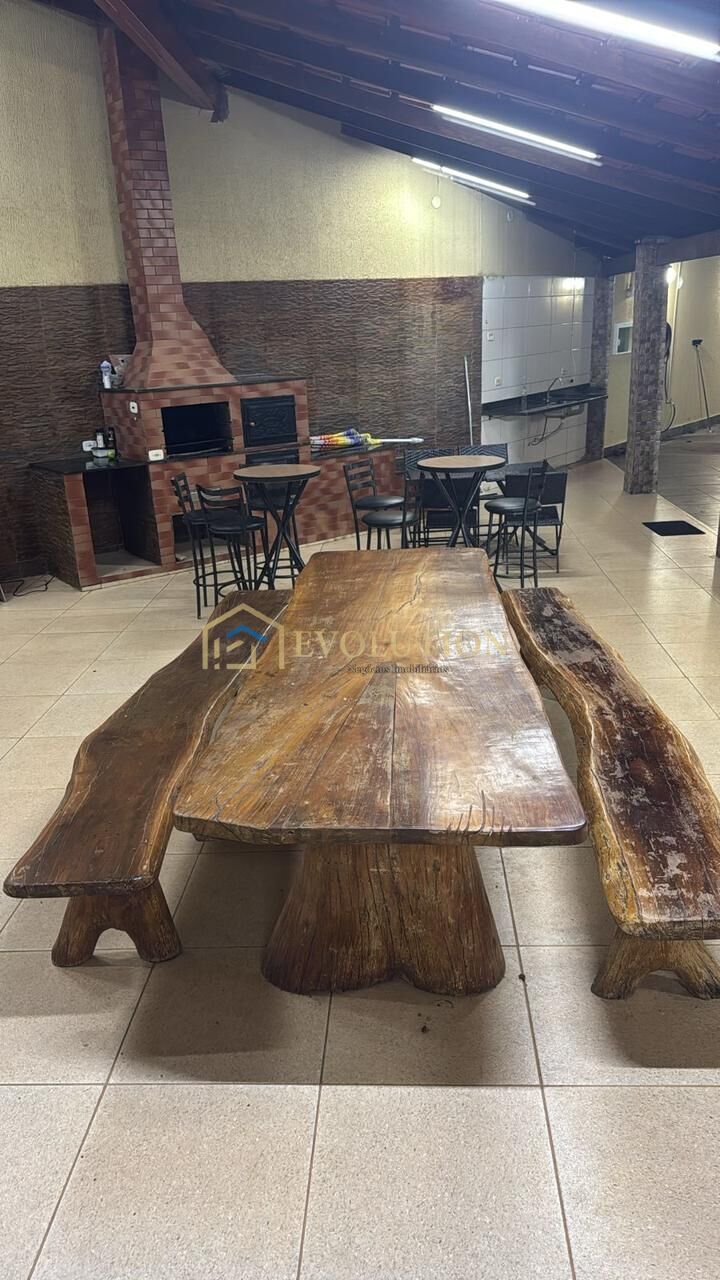 Casa à venda com 2 quartos, 300m² - Foto 30