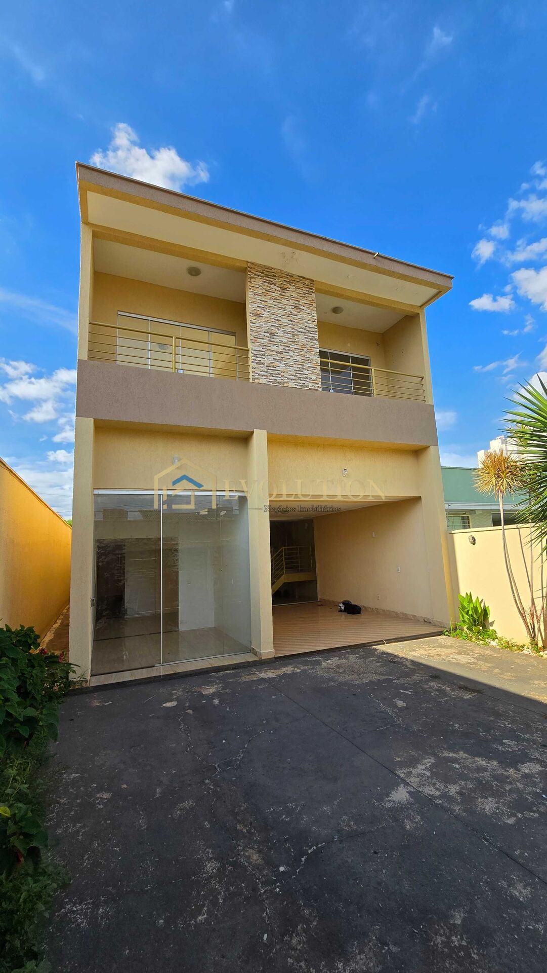 Sobrado, 3 quartos, 350 m² - Foto 2