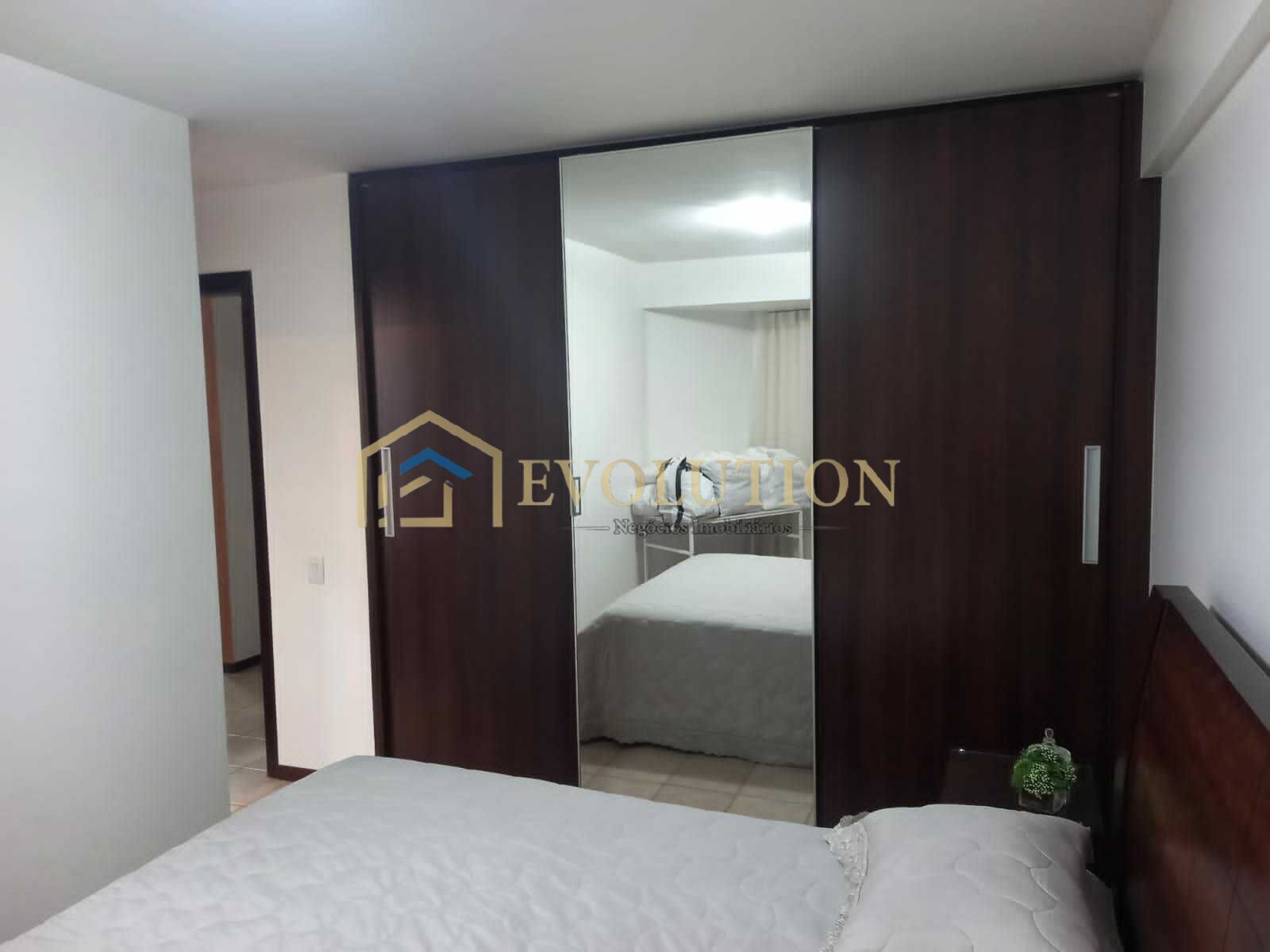Apartamento à venda com 3 quartos, 90m² - Foto 7