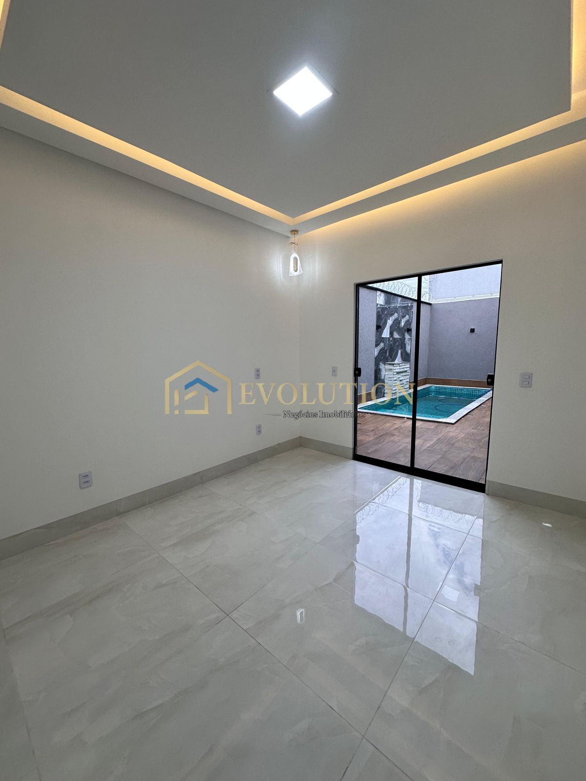Casa à venda com 3 quartos, 150m² - Foto 8