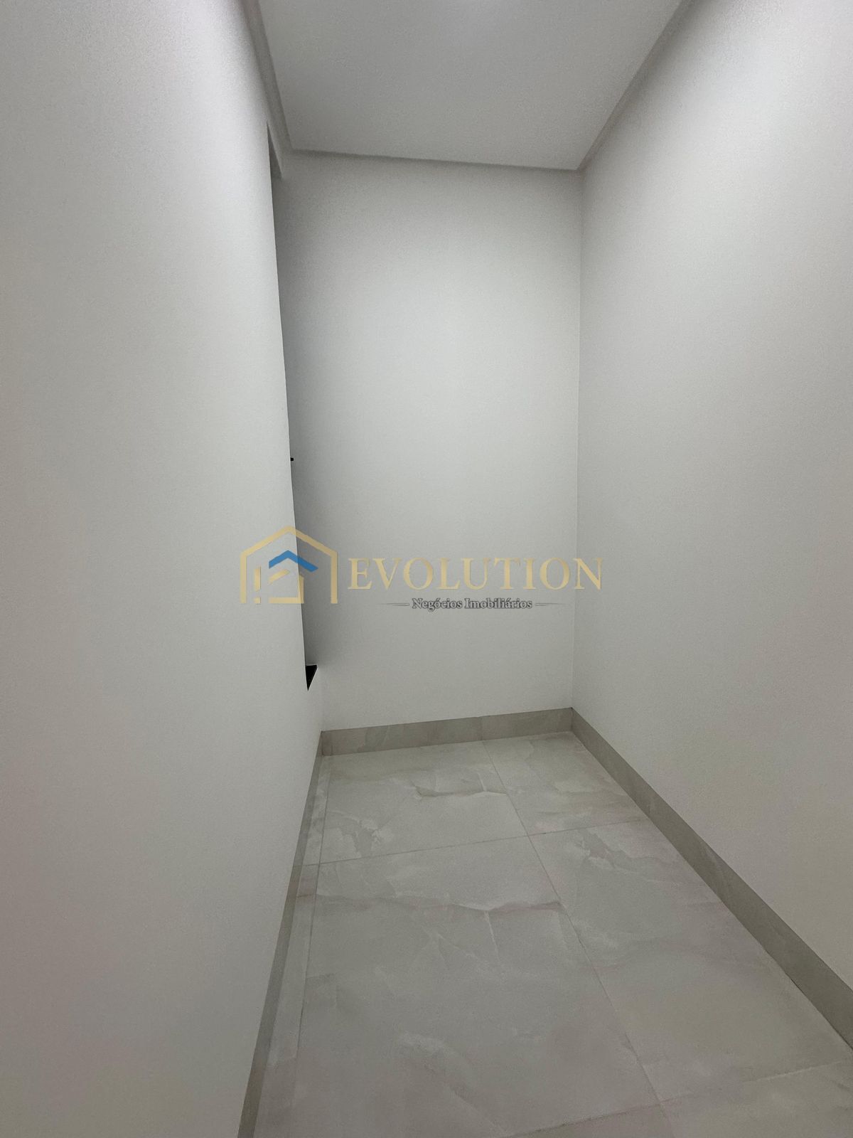 Casa à venda com 3 quartos, 150m² - Foto 9