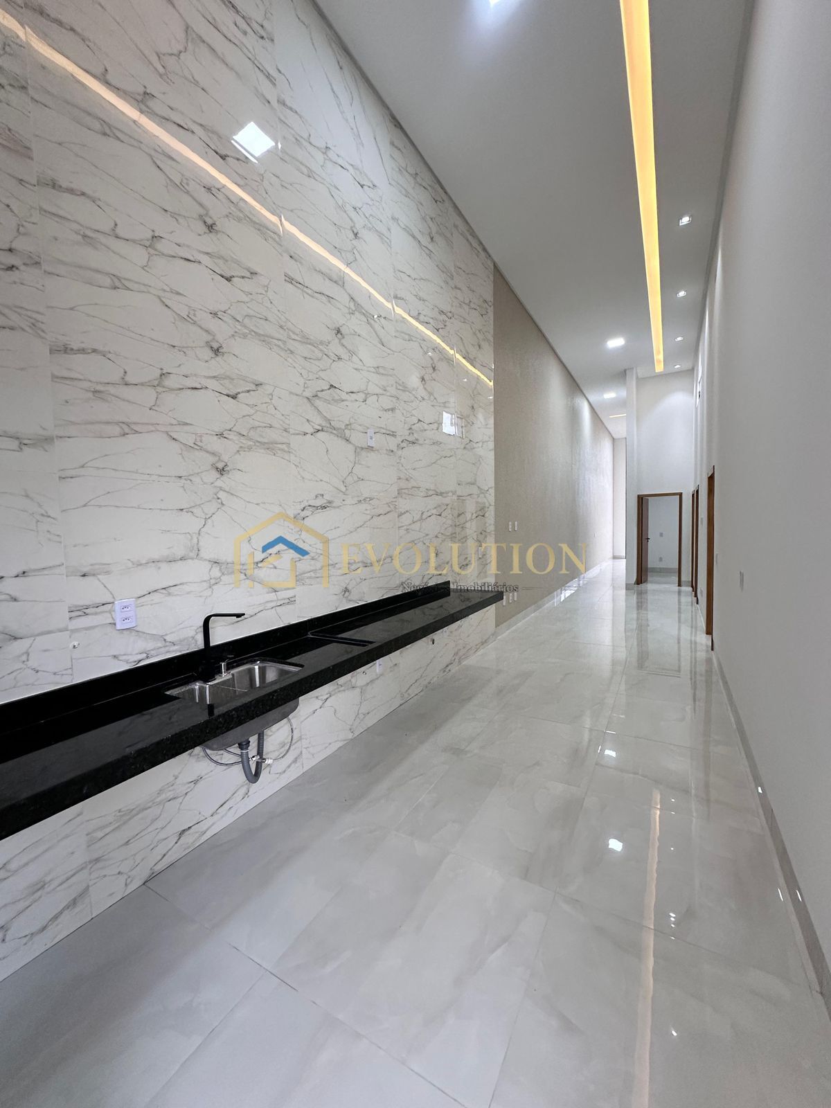 Casa à venda com 3 quartos, 150m² - Foto 4