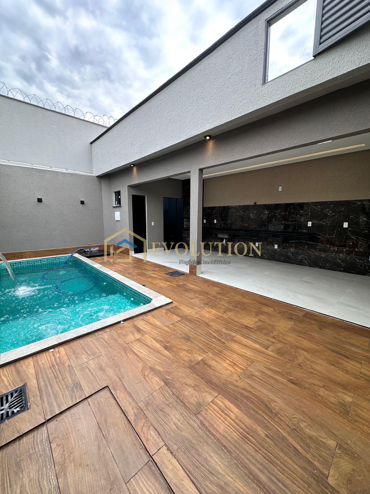 Casa à venda com 3 quartos, 150m² - Foto 18