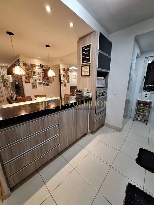 Apartamento à venda com 3 quartos, 75m² - Foto 4
