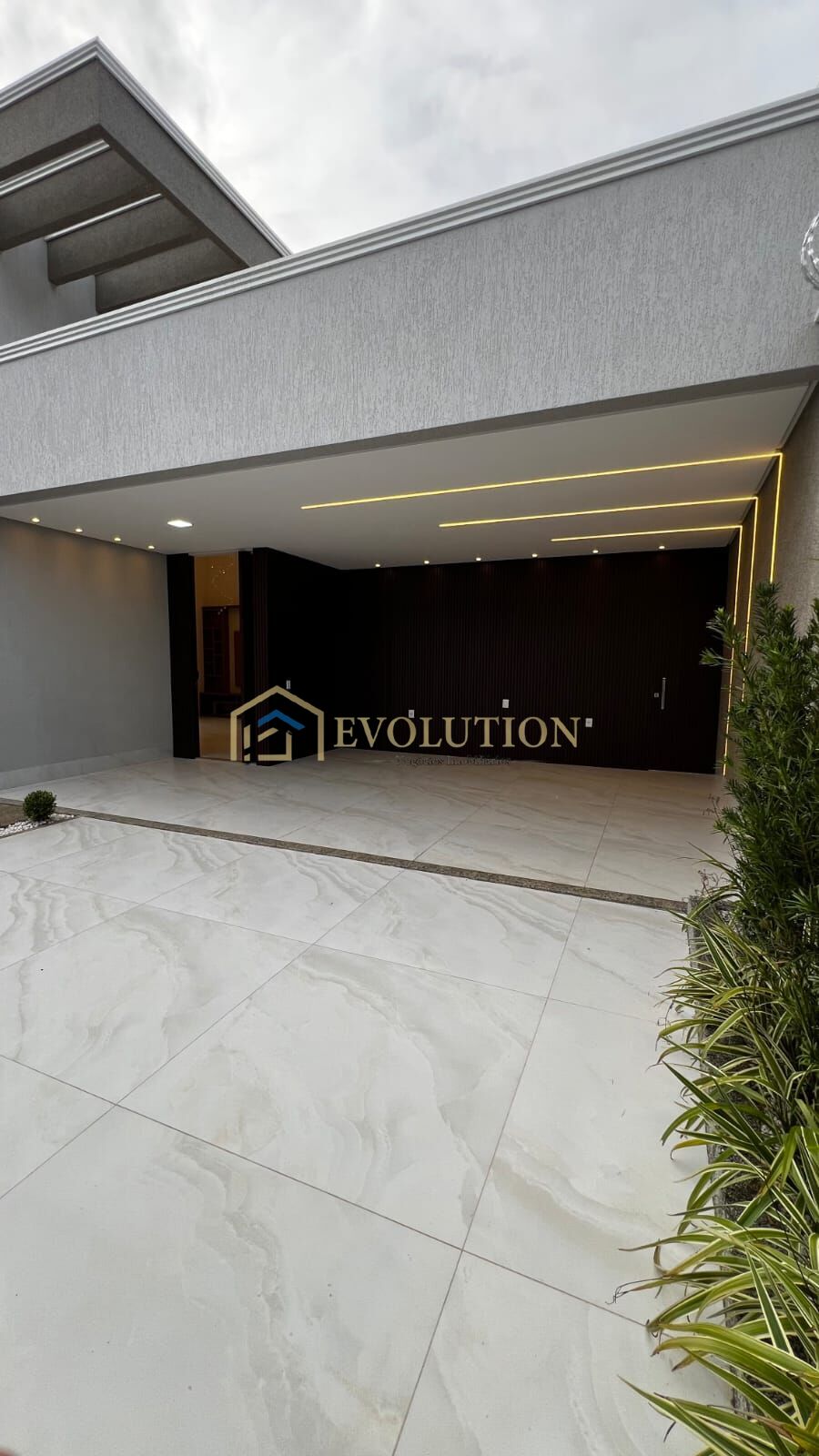 Casa, 4 quartos, 206 m² - Foto 2