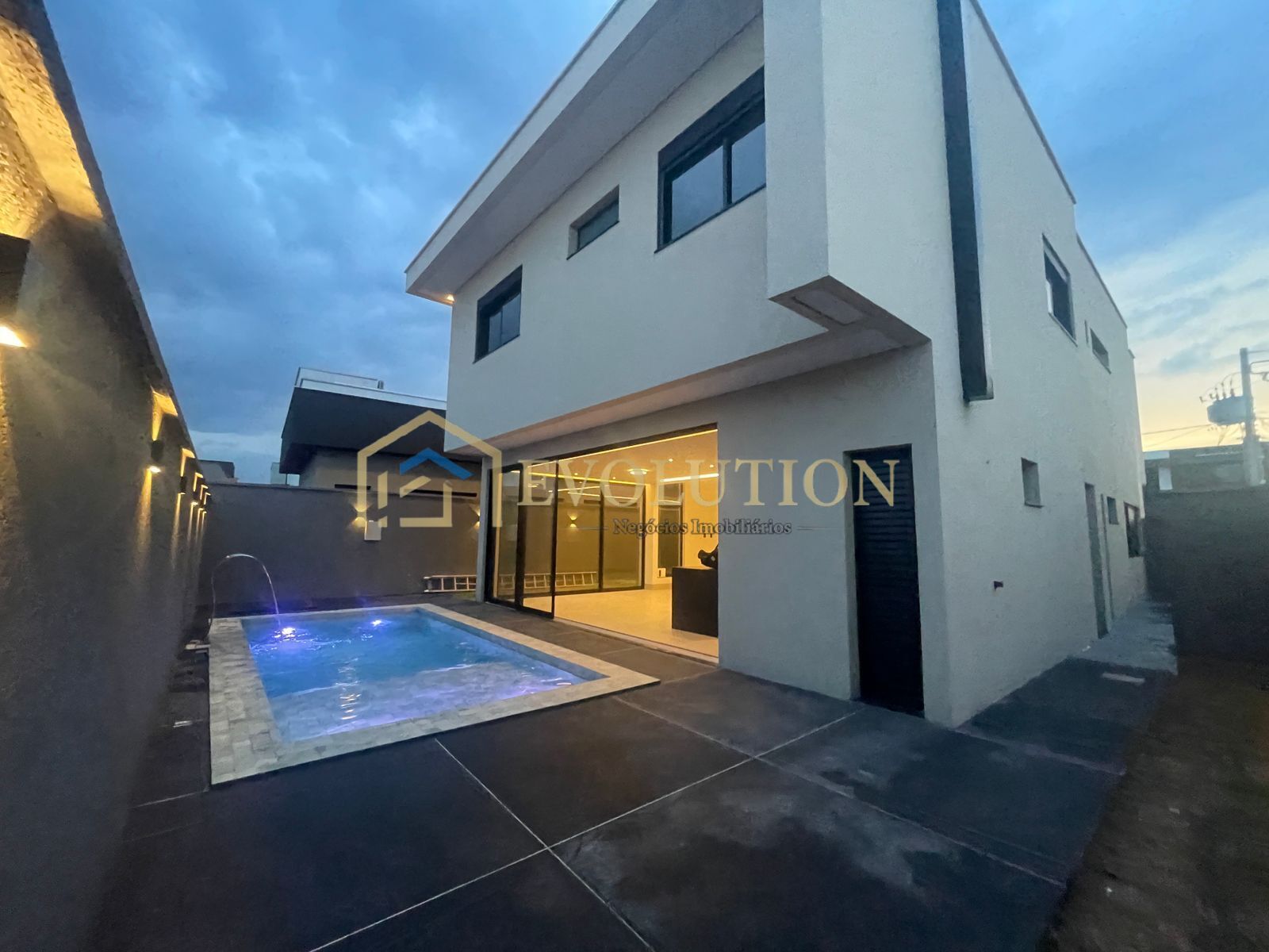 Sobrado à venda com 4 quartos, 251m² - Foto 5