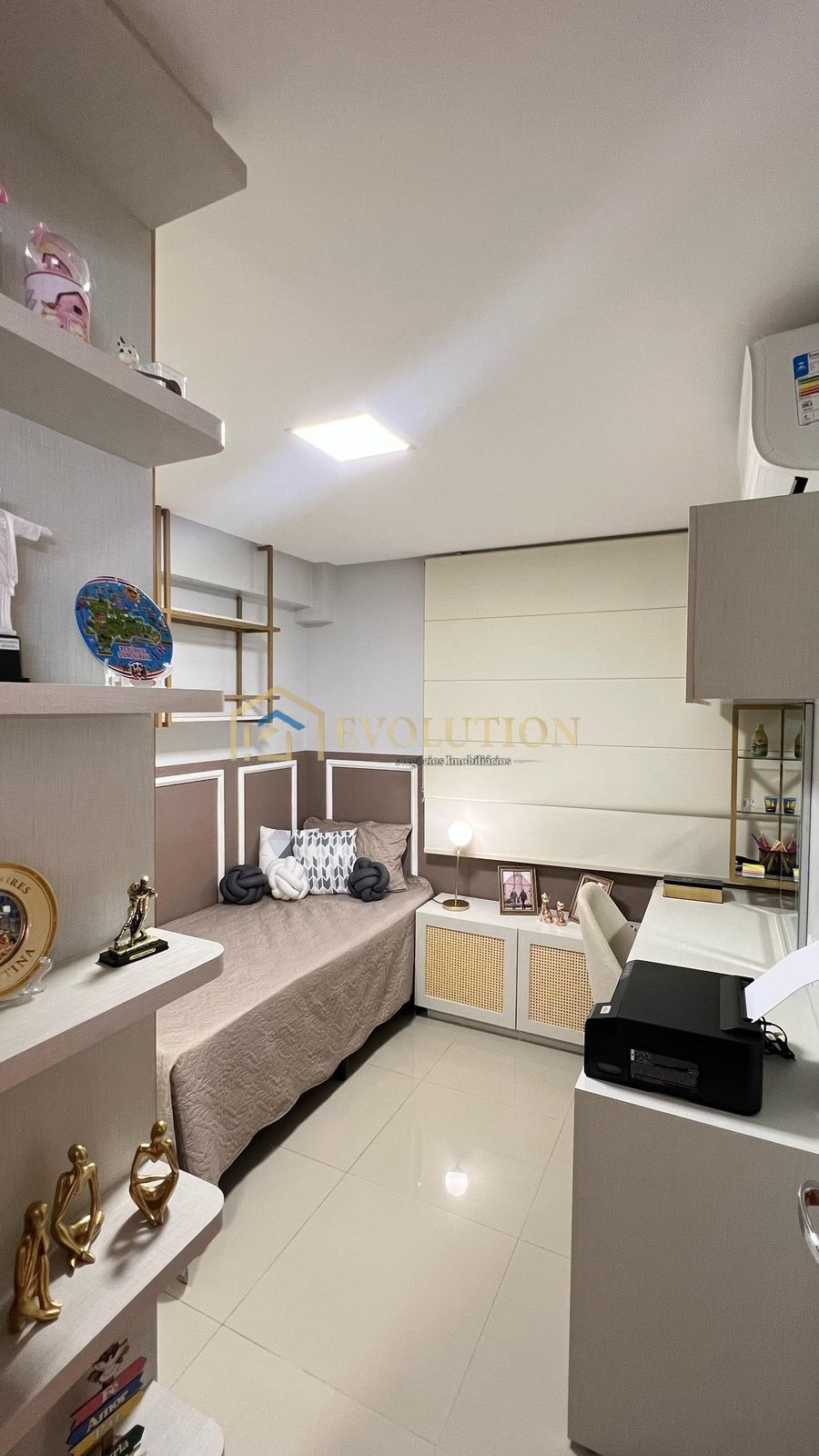 Apartamento à venda com 2 quartos, 64m² - Foto 7