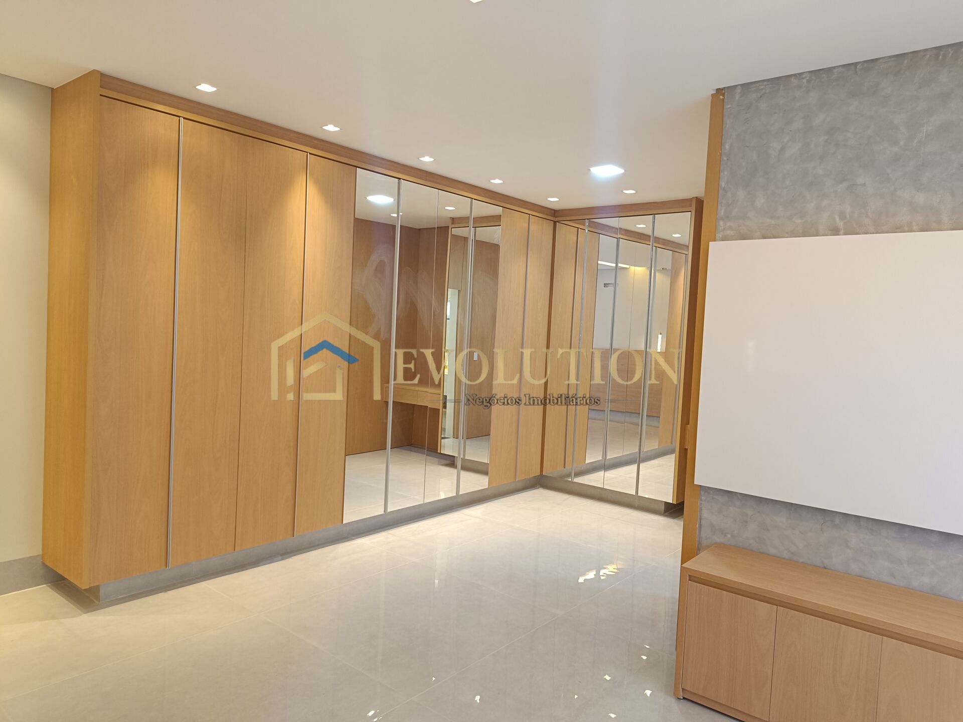 Casa à venda com 3 quartos, 230m² - Foto 8