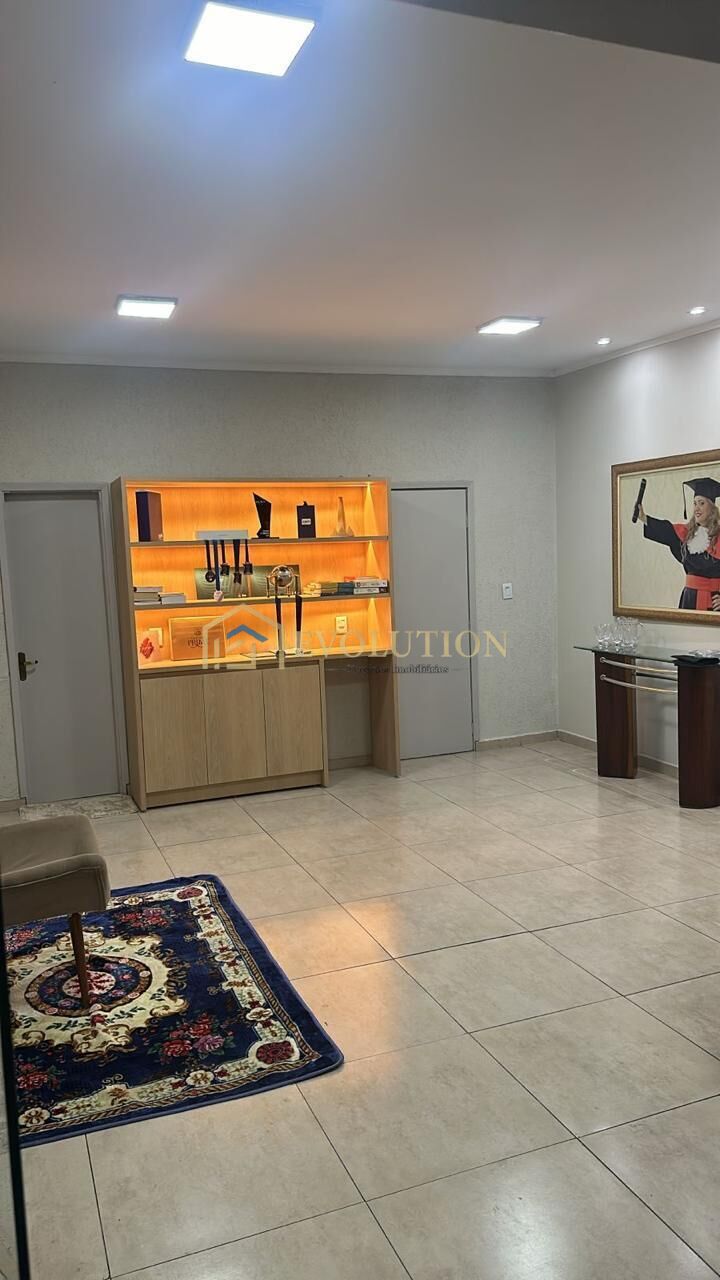 Casa, 3 quartos, 250 m² - Foto 3