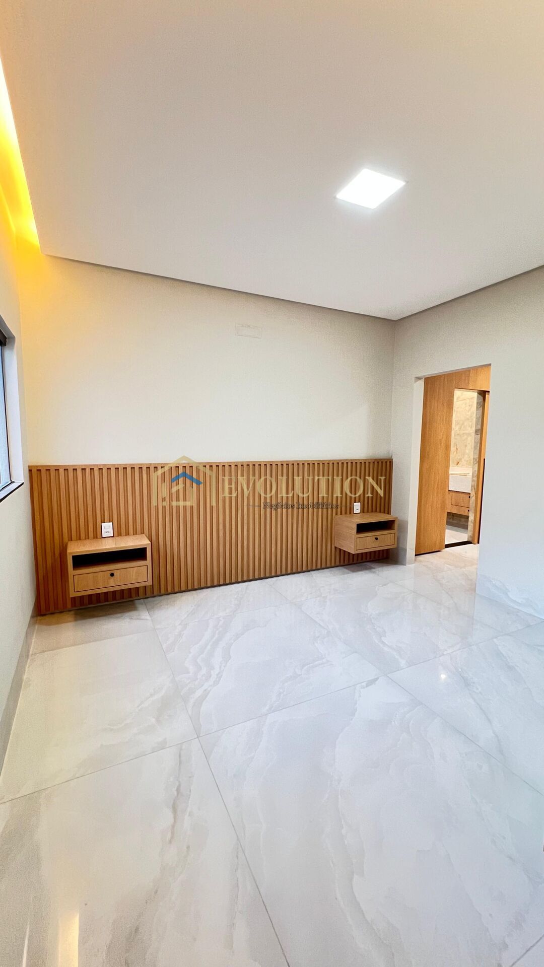 Casa à venda com 3 quartos, 200m² - Foto 9
