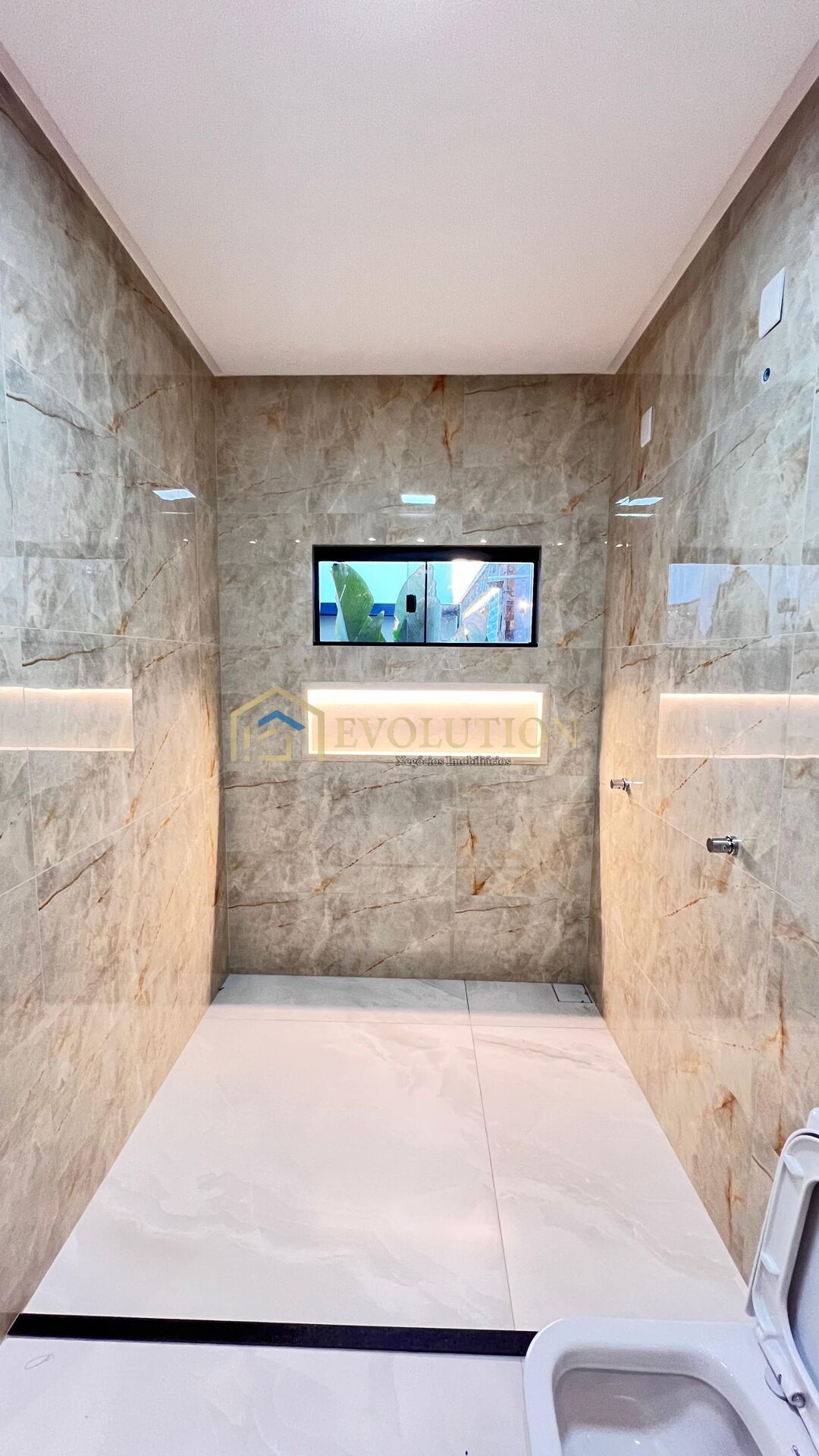 Casa à venda com 3 quartos, 200m² - Foto 16