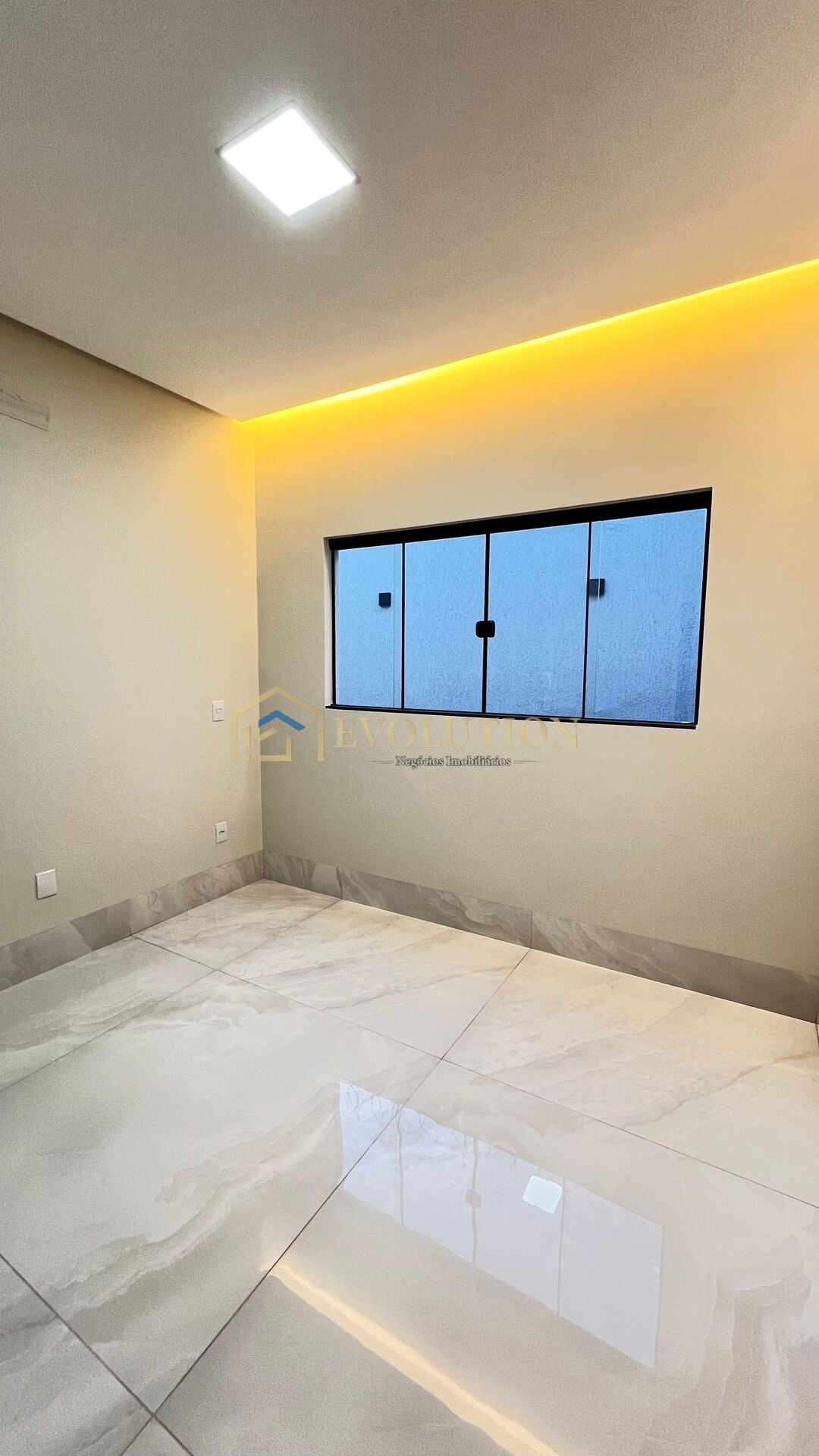Casa à venda com 3 quartos, 200m² - Foto 10