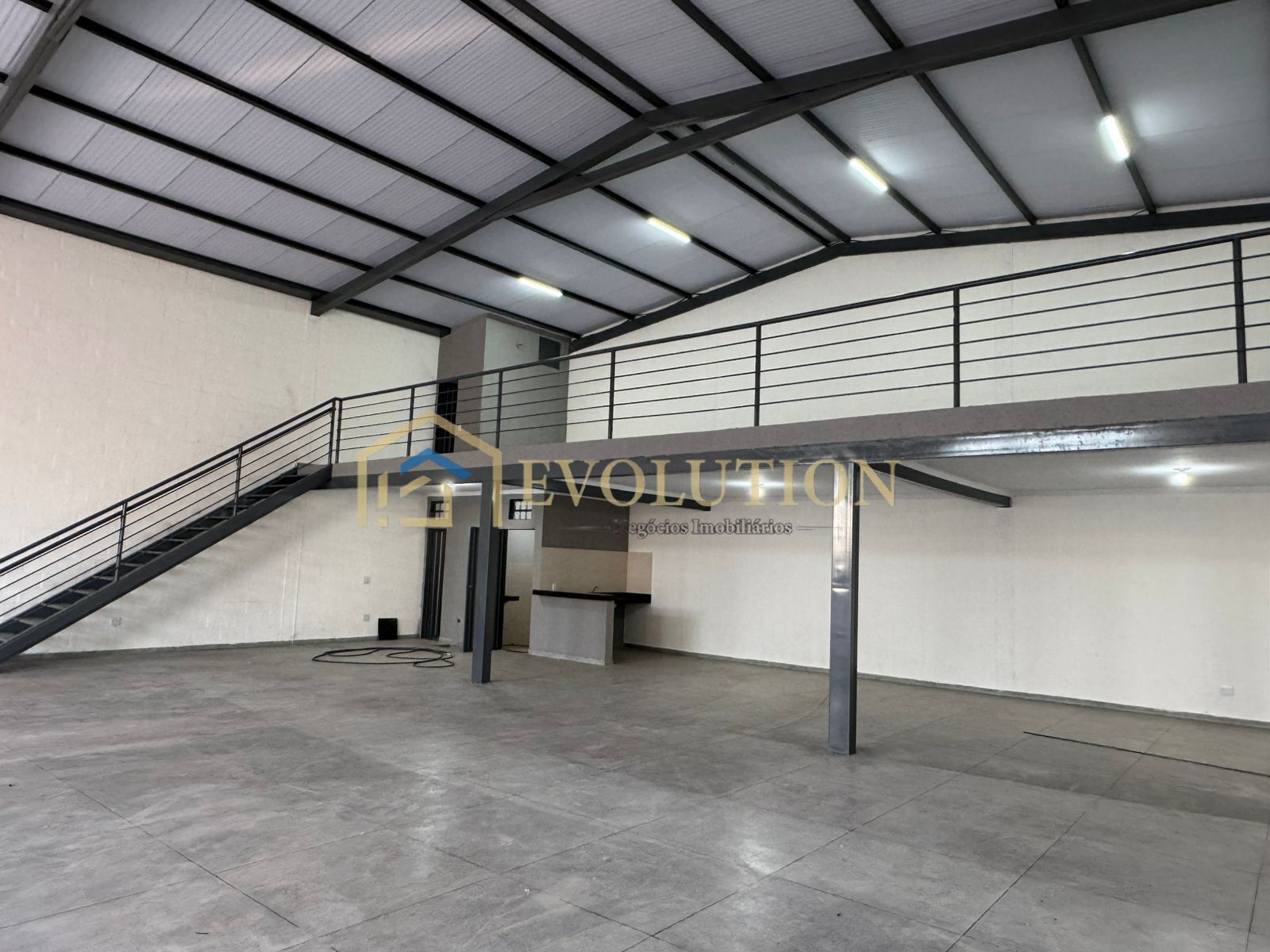 Loja-Salão para alugar, 300m² - Foto 5