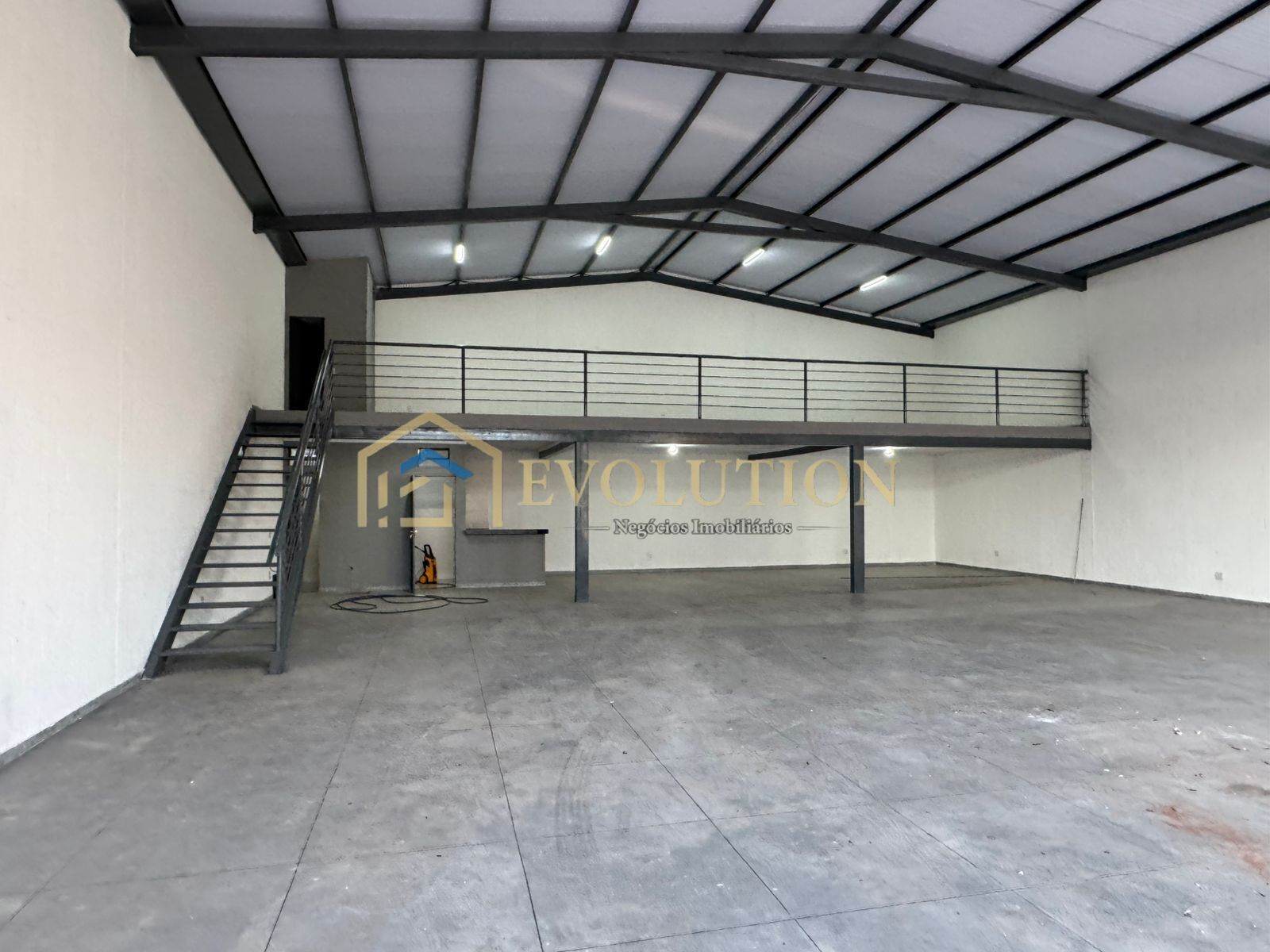 Loja-Salão para alugar, 300m² - Foto 2