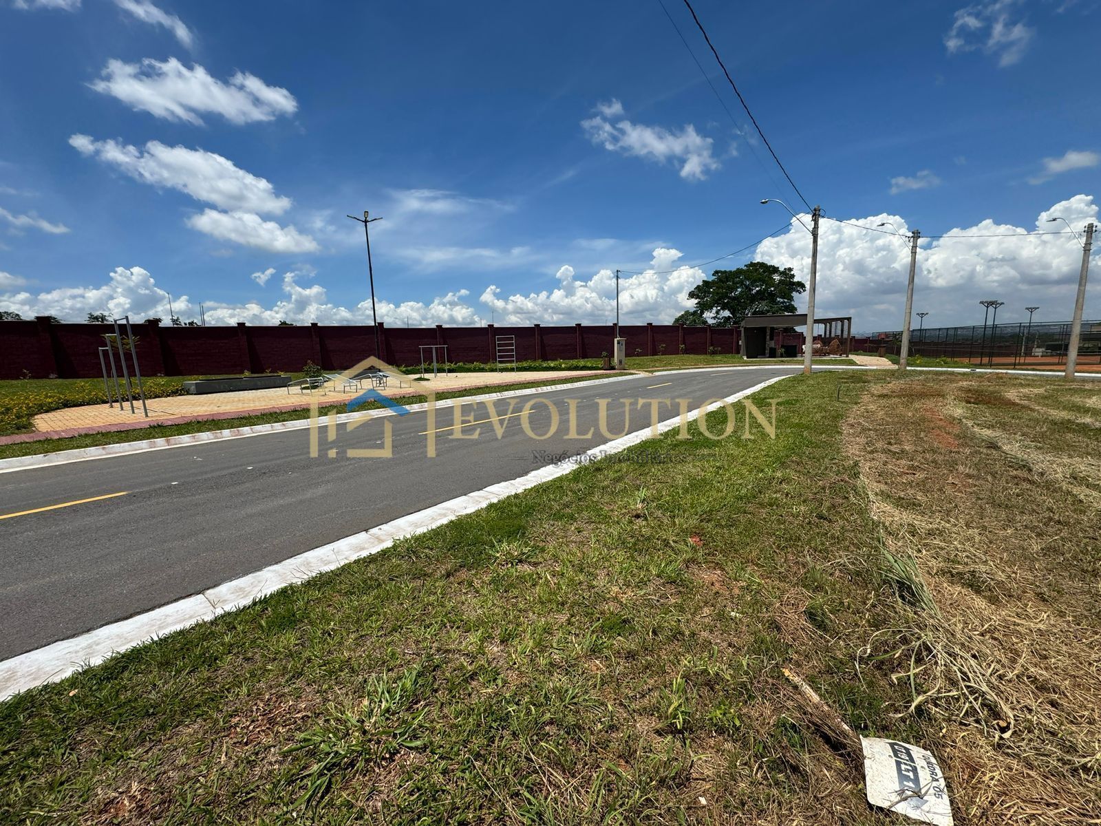 Terreno à venda, 270m² - Foto 12