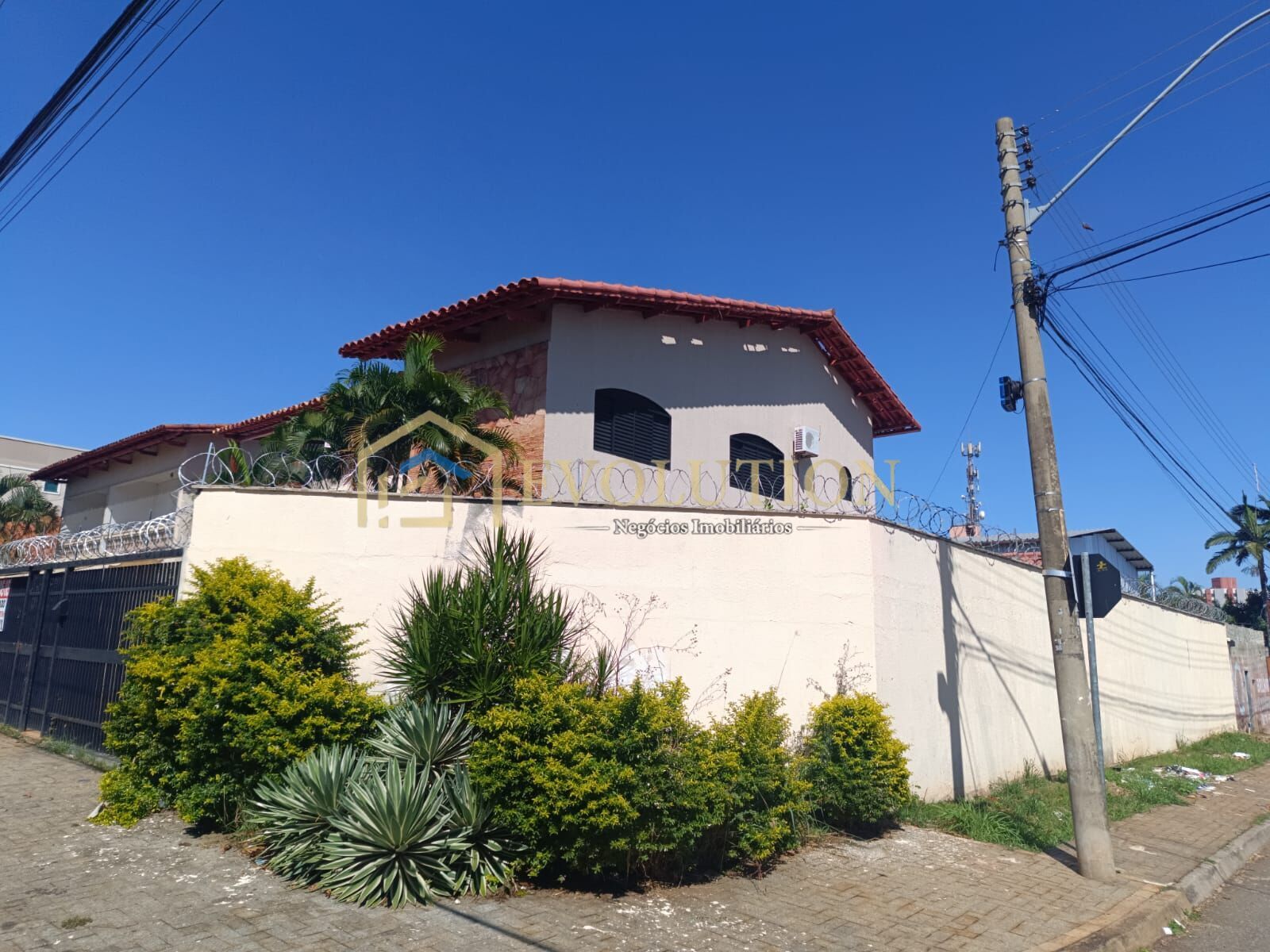 Sobrado, 3 quartos, 560 m² - Foto 1