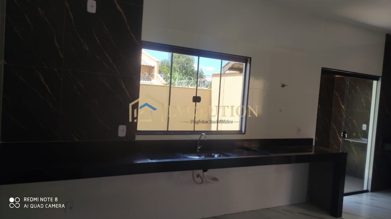 Casa à venda com 3 quartos, 114m² - Foto 17