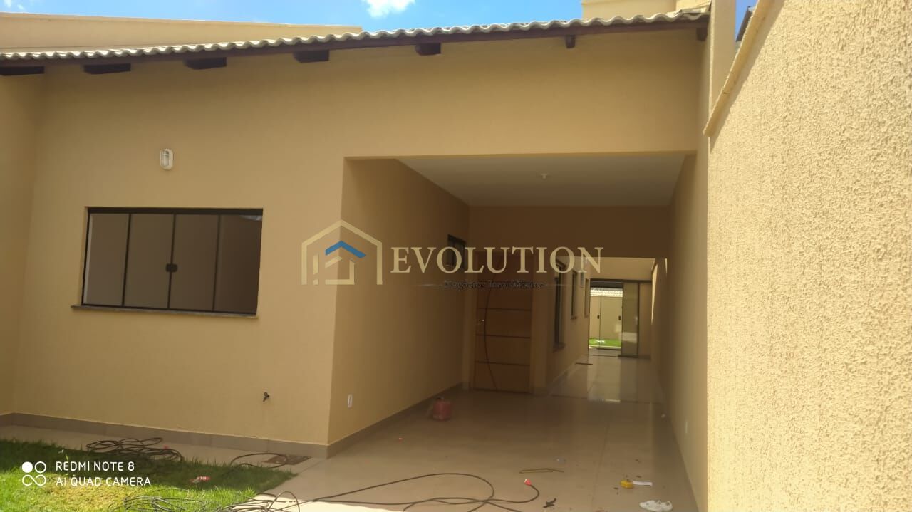 Casa à venda com 3 quartos, 114m² - Foto 2