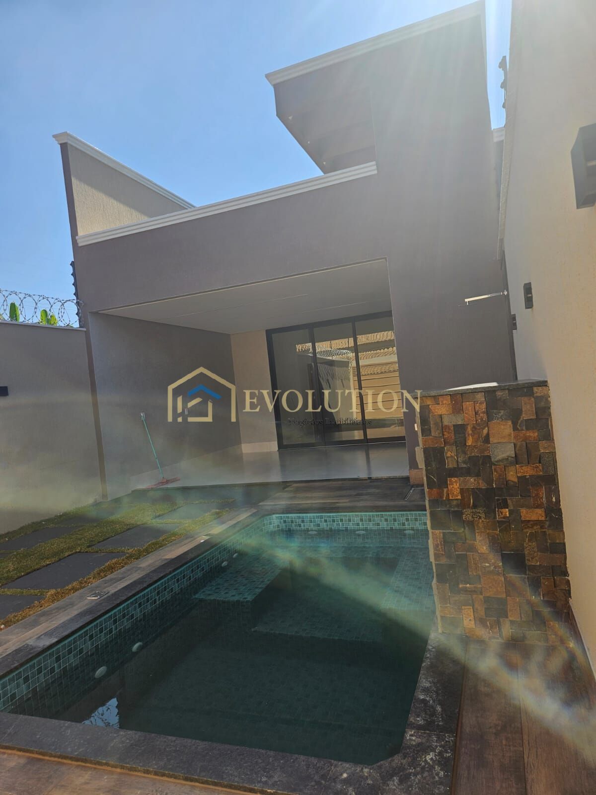 Casa à venda com 3 quartos, 138m² - Foto 5
