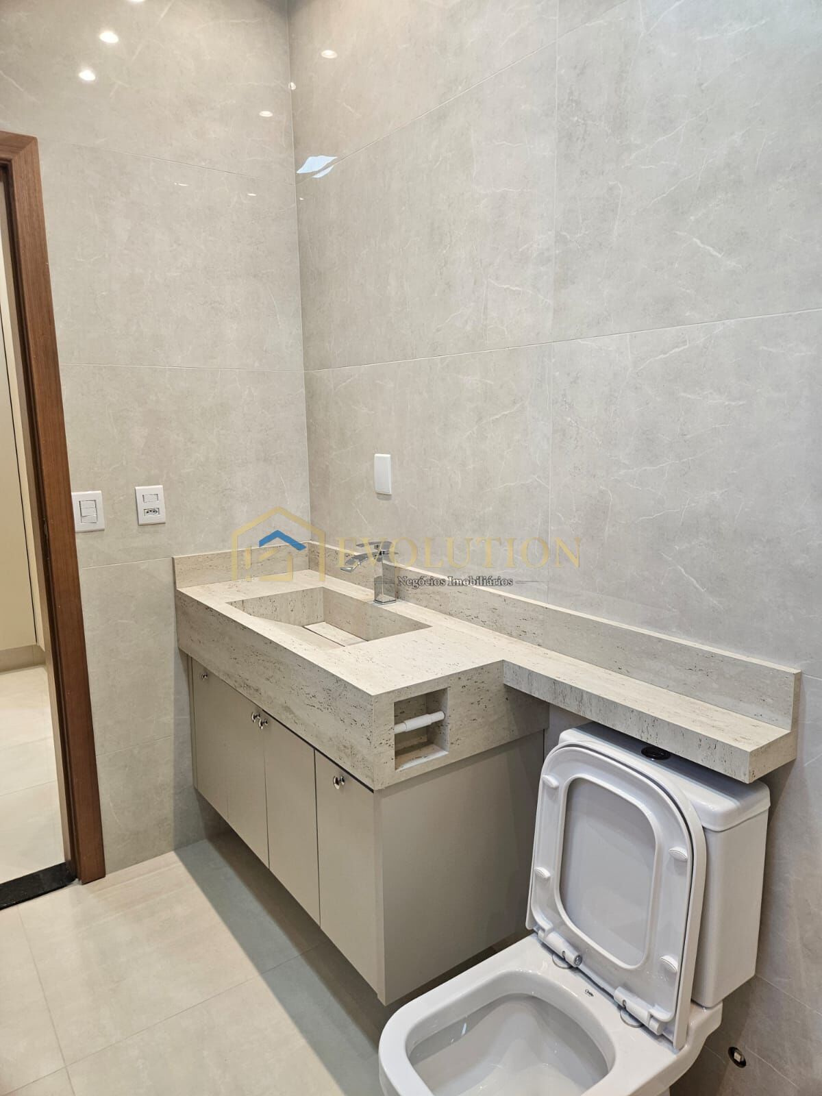 Casa à venda com 3 quartos, 138m² - Foto 9