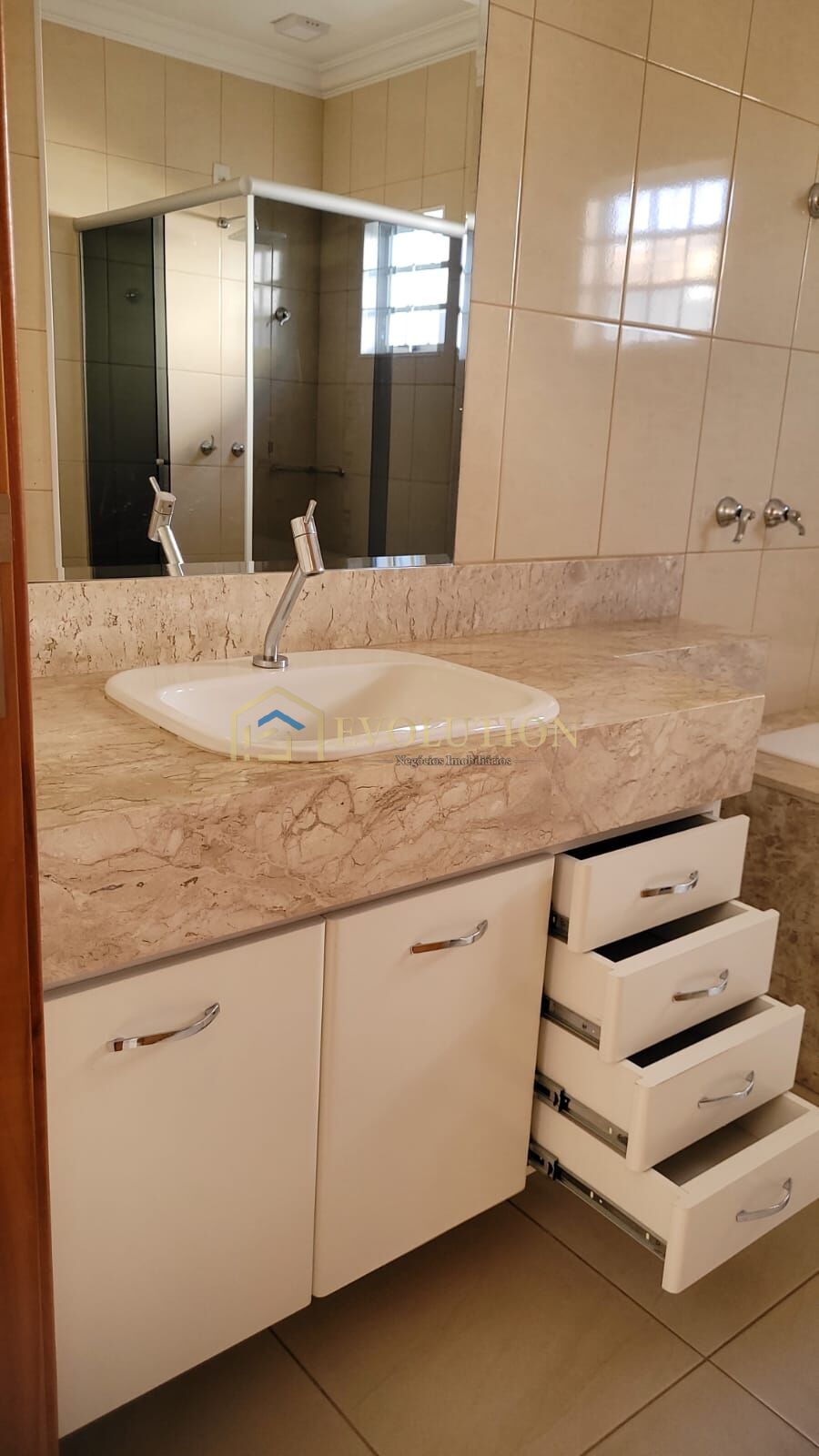 Sobrado à venda com 3 quartos, 291m² - Foto 5