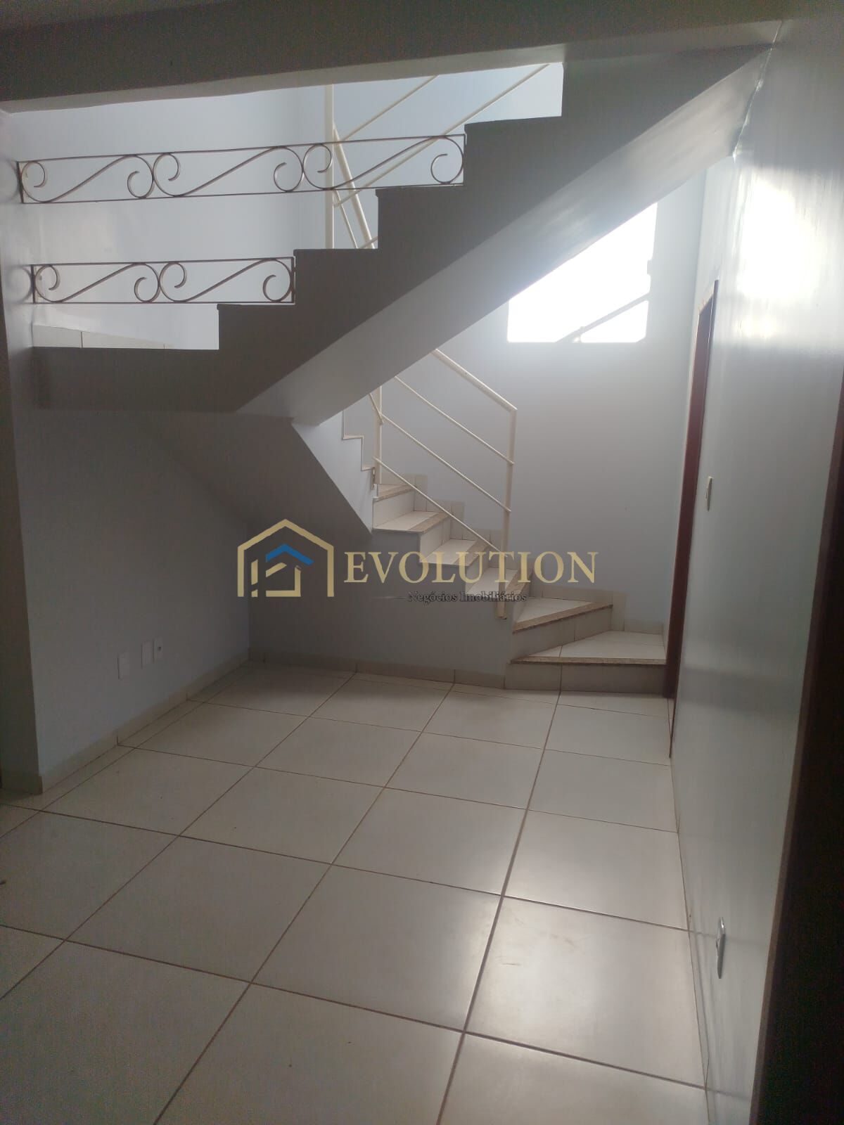 Sobrado para alugar com 3 quartos, 131m² - Foto 4