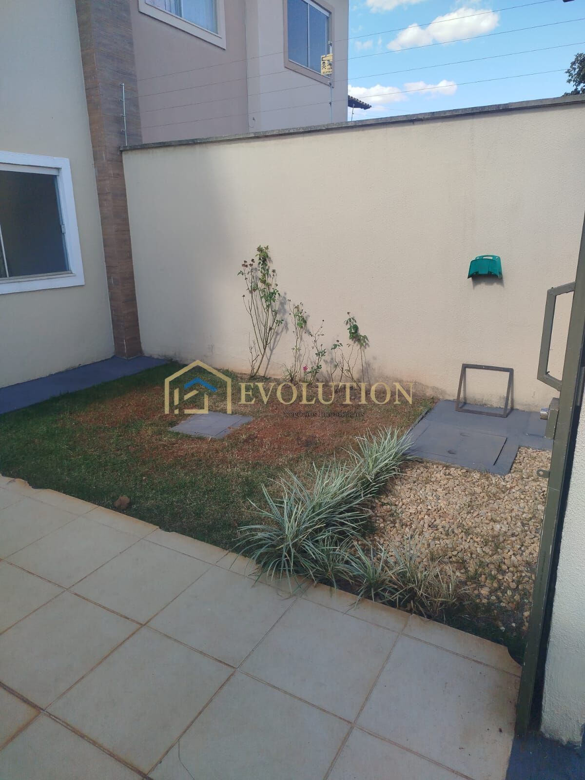 Sobrado para alugar com 3 quartos, 131m² - Foto 2