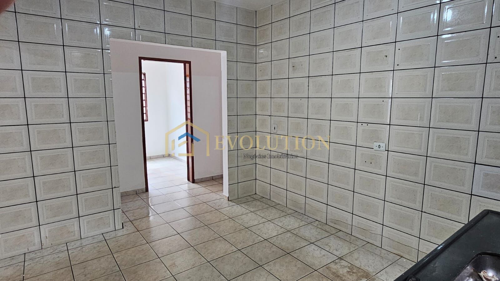 Casa para alugar com 4 quartos, 255m² - Foto 7