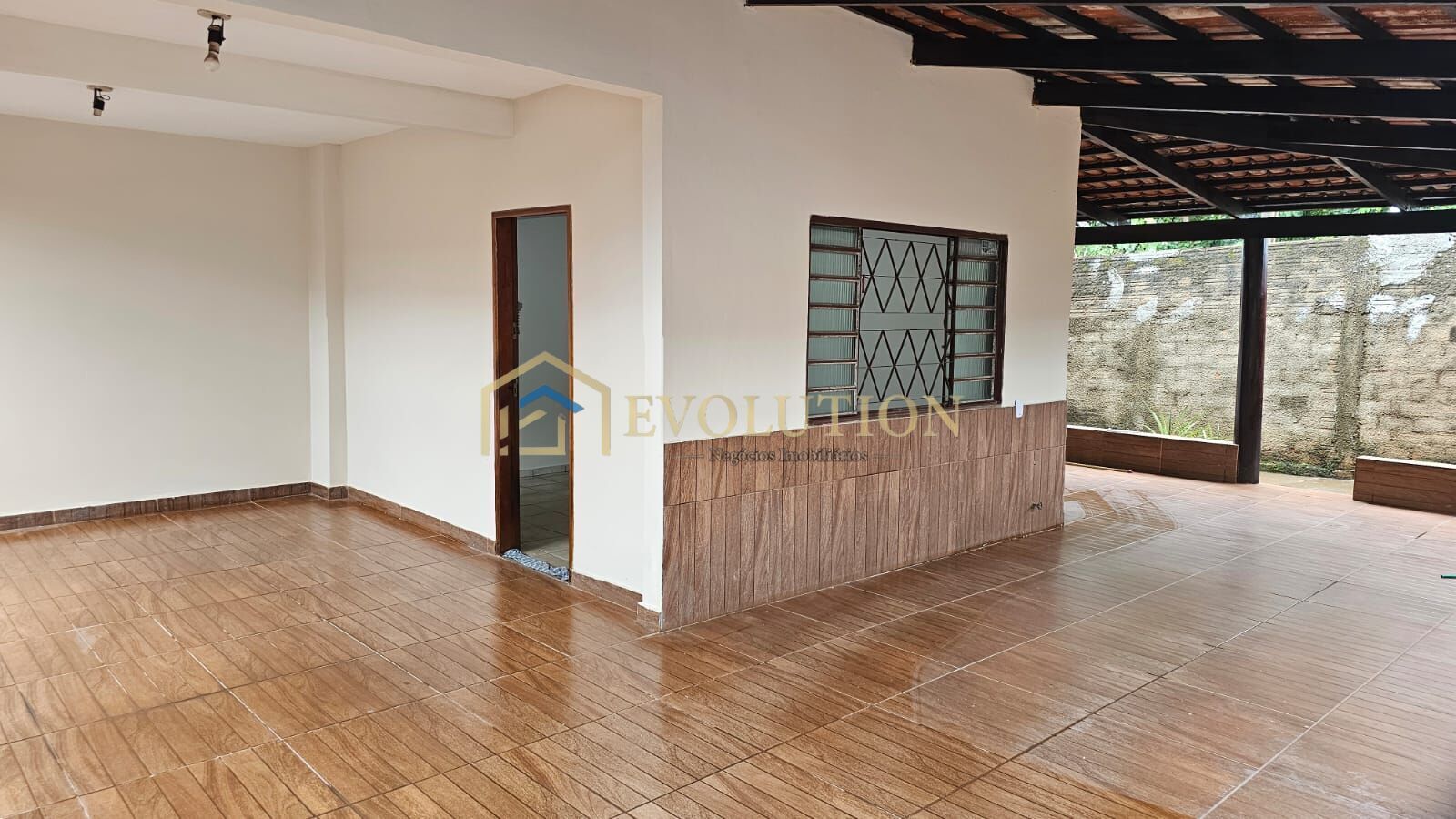 Casa para alugar com 4 quartos, 255m² - Foto 6