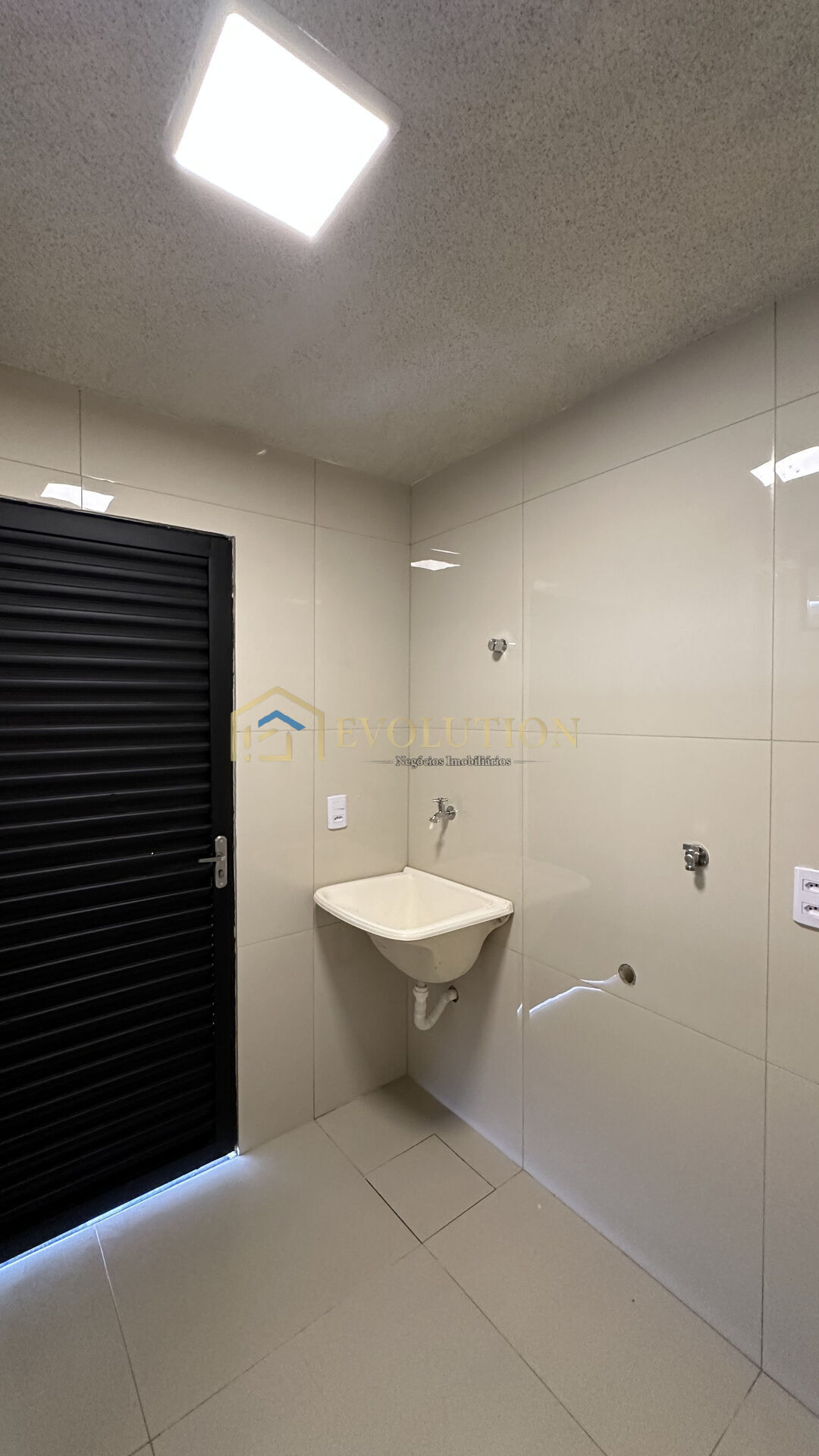 Casa à venda com 2 quartos, 73m² - Foto 12