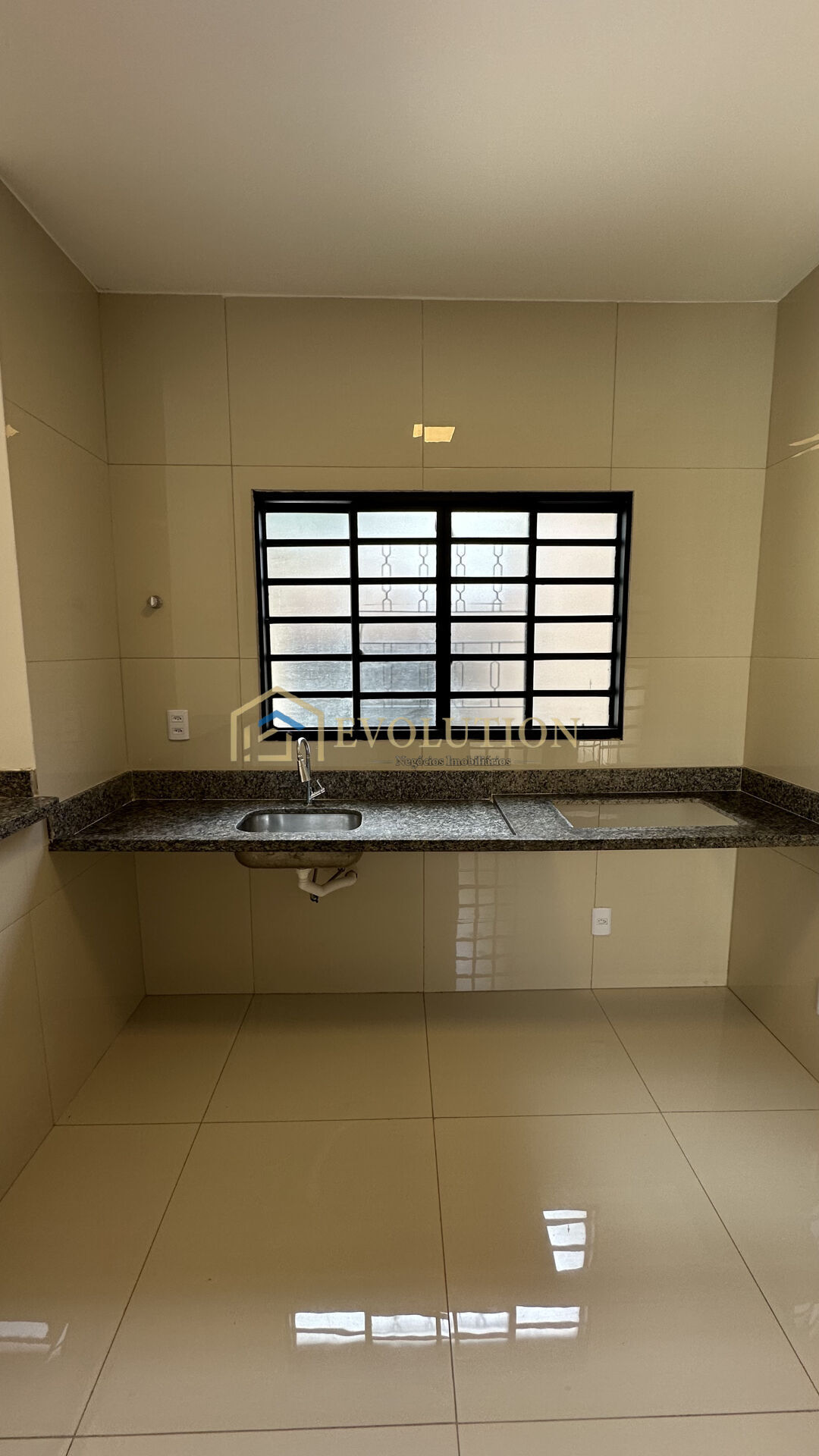 Casa à venda com 2 quartos, 73m² - Foto 11