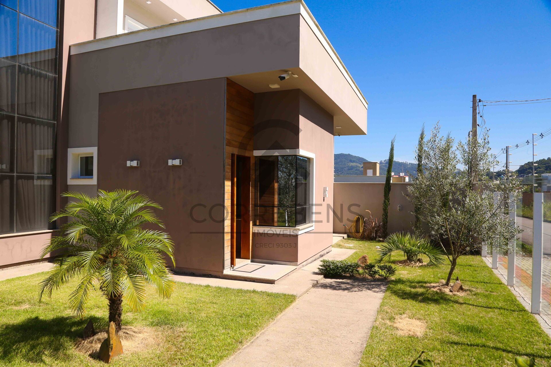 Casa à venda com 2 quartos, 249m² - Foto 3