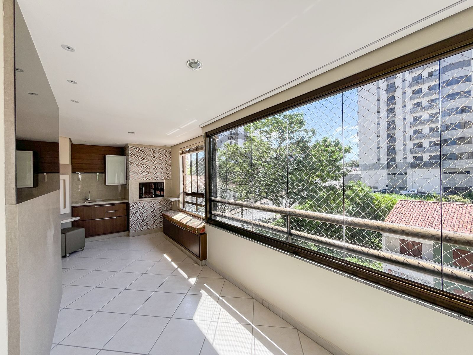 Apartamento, 3 quartos, 194 m² - Foto 1