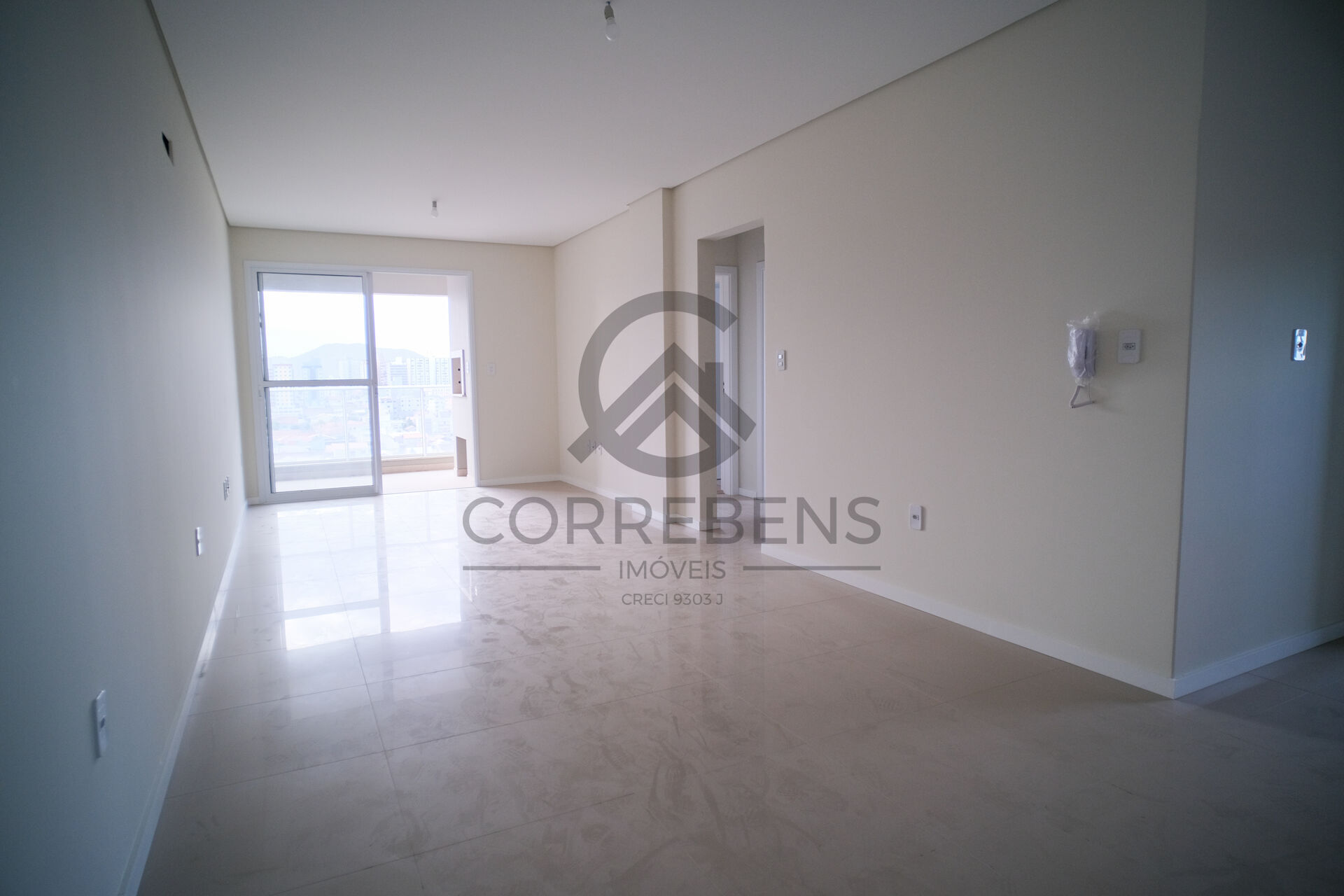 Apartamento à venda com 2 quartos, 84m² - Foto 4