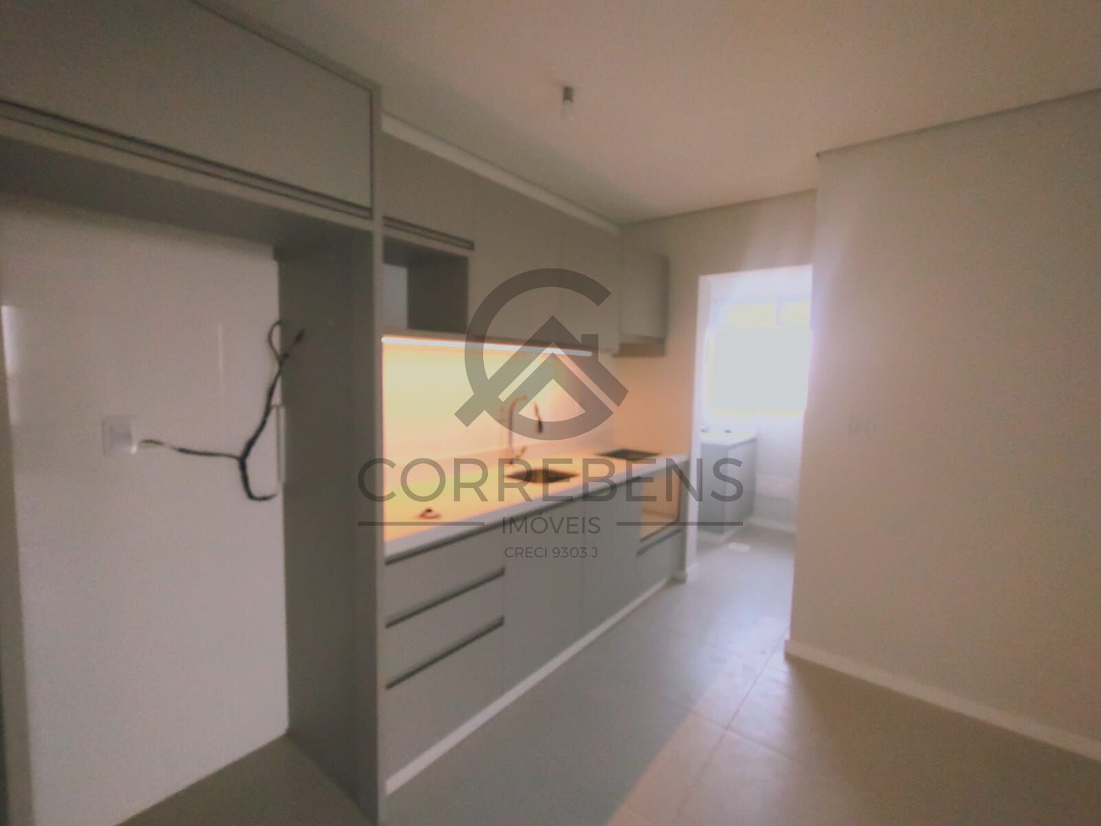 Apartamento à venda com 2 quartos, 70m² - Foto 25