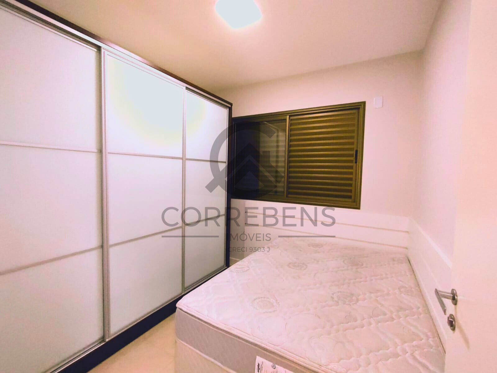 Apartamento à venda com 3 quartos, 112m² - Foto 29