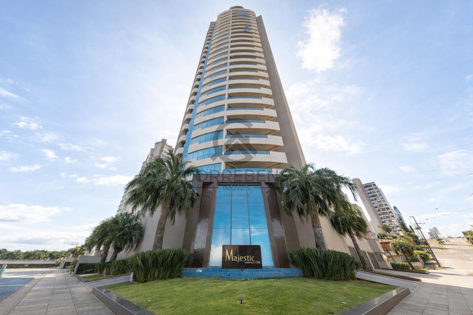 Apartamento, 3 quartos, 222 m² - Foto 1