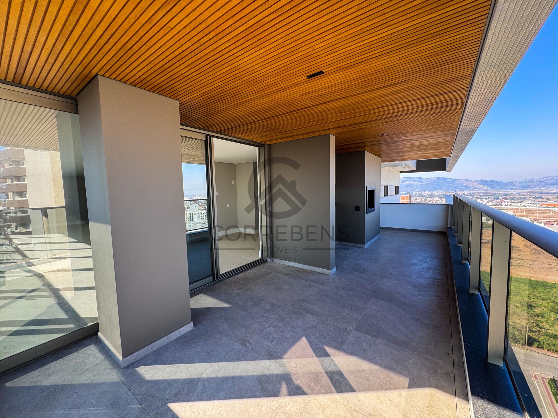 Apartamento à venda com 3 quartos, 262m² - Foto 3