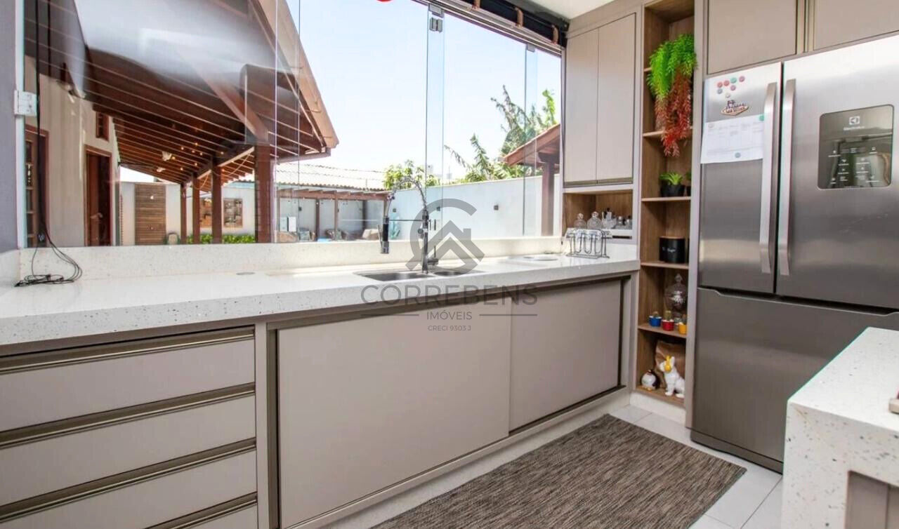 Casa, 3 quartos, 228 m² - Foto 19