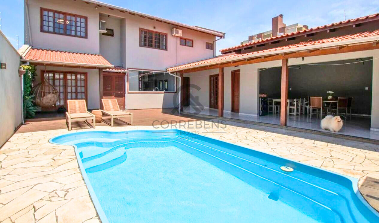 Casa, 3 quartos, 228 m² - Foto 2