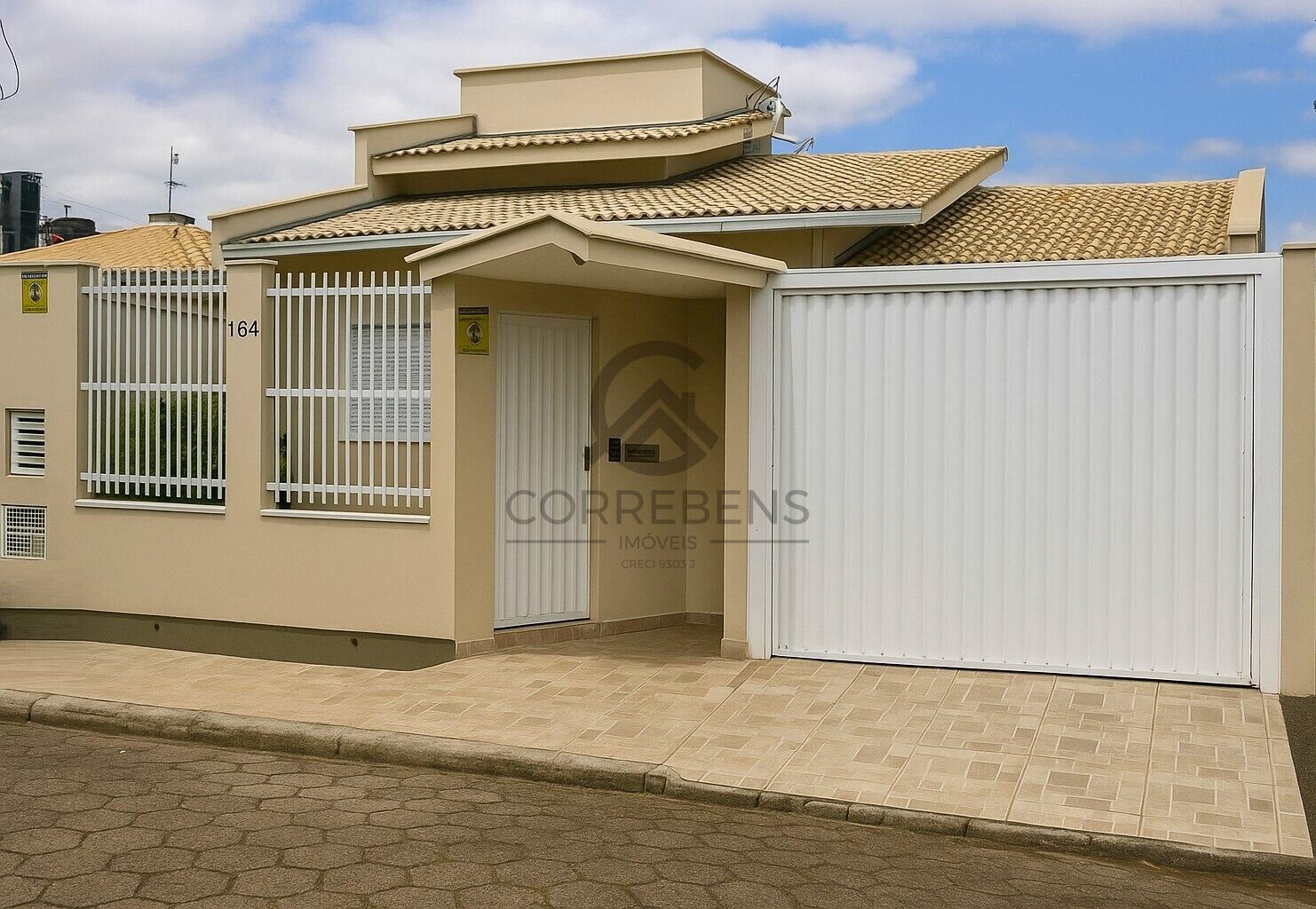 Casa, 3 quartos, 132 m² - Foto 1