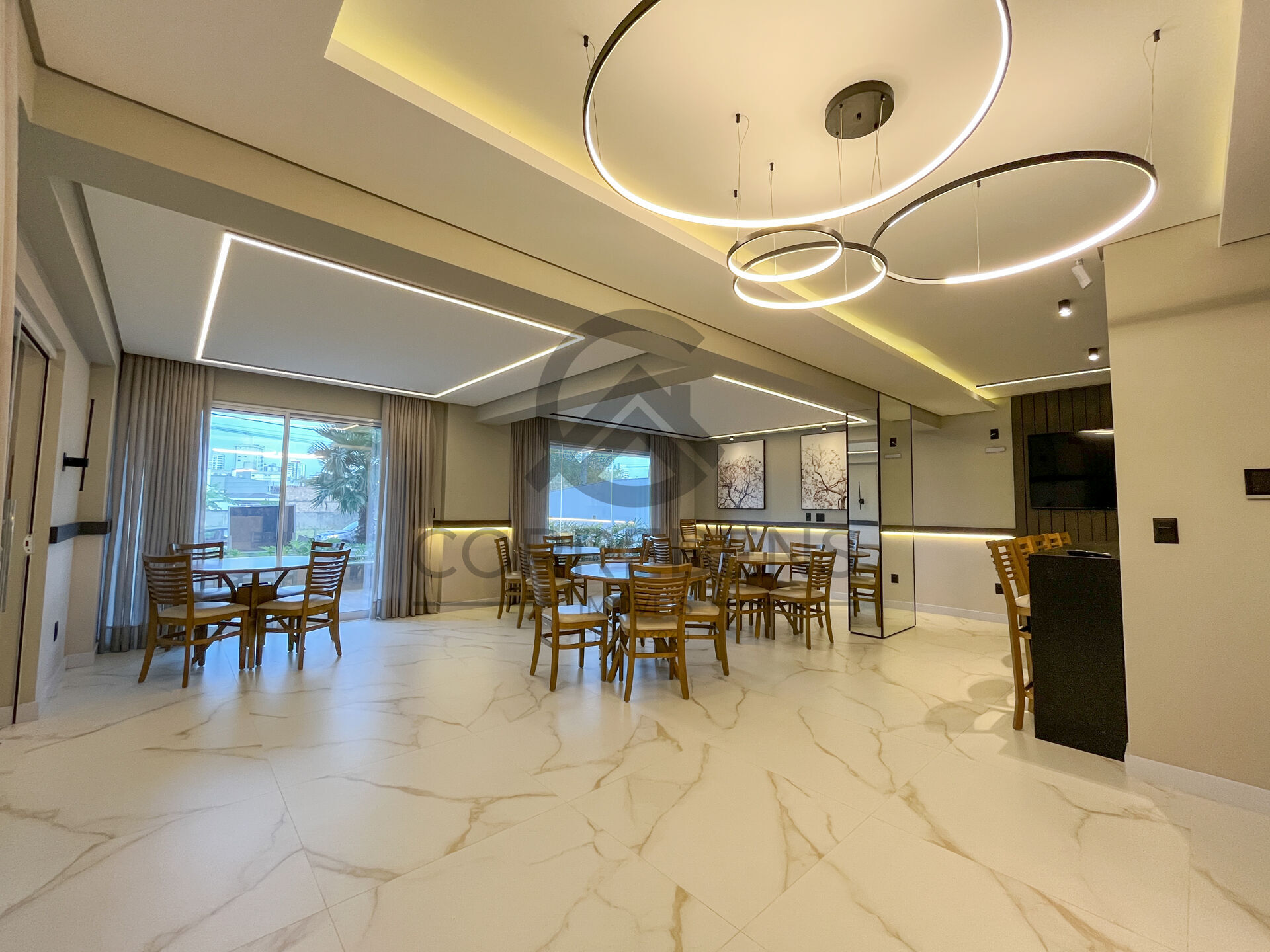 Apartamento à venda com 2 quartos, 74m² - Foto 4