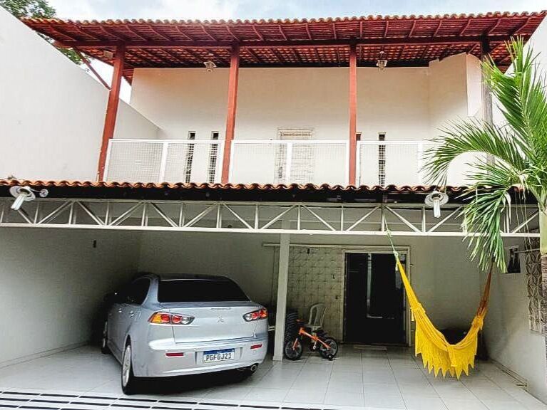 Casa à venda com 5 quartos, 328m² - Foto 11