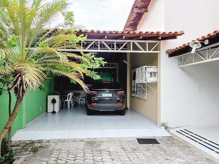 Casa à venda com 5 quartos, 328m² - Foto 13