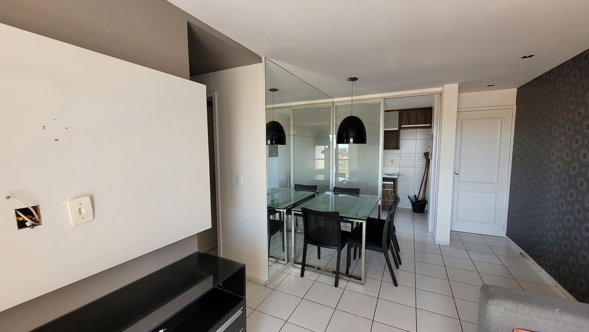Apartamento à venda com 3 quartos, 63m² - Foto 2
