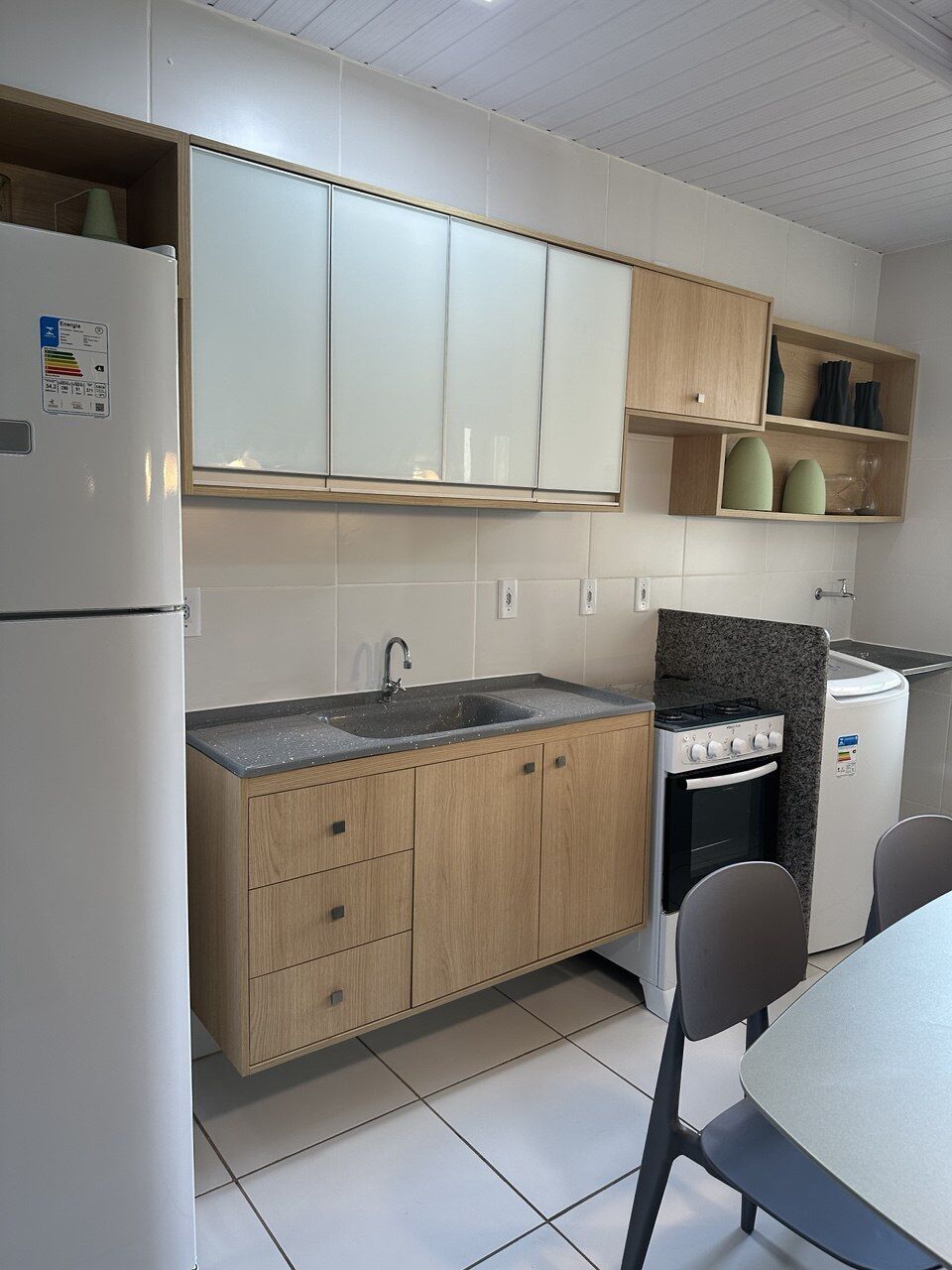 Apartamento à venda com 3 quartos, 59m² - Foto 2